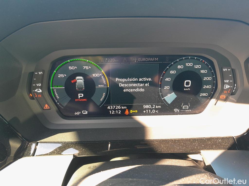  Audi  A3 AUDI  / 2020 / 5P / berlina con portón Sportback S line 40 TFSI e 150kW S tron #35