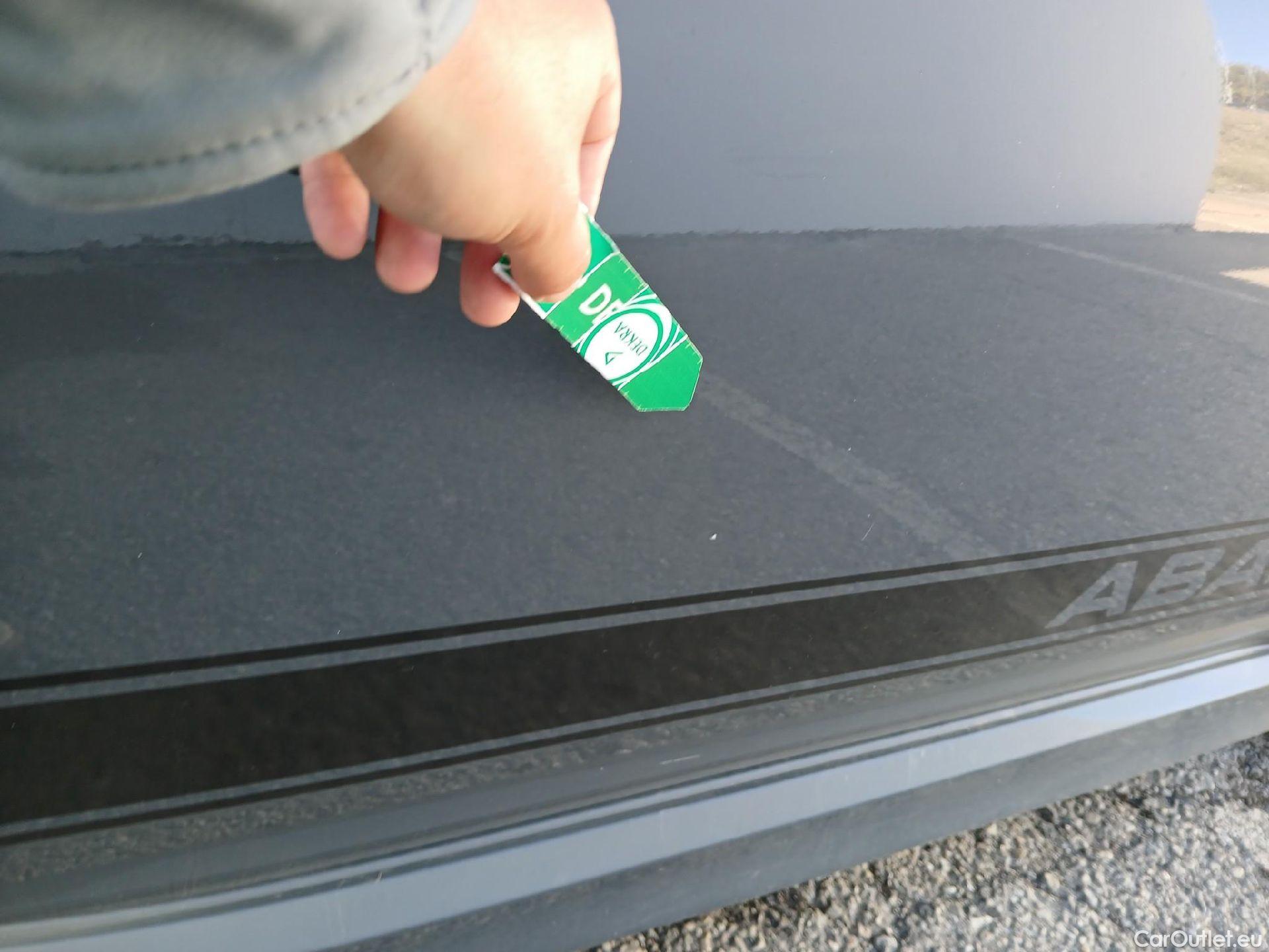  Abarth  500 ABARTH  / 2008 / 3P / berlina con portón 1.4 16v T-Jet 595 107kW (145CV) E6D #16