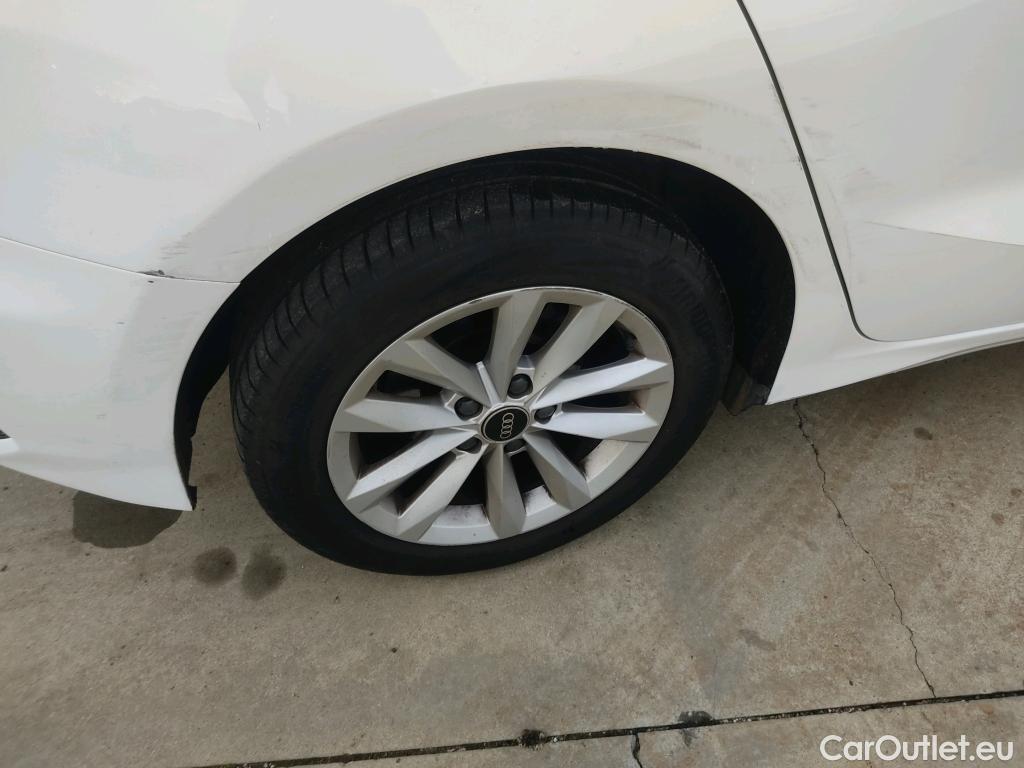 Audi  A3 AUDI  / 2020 / 5P / berlina con portón Sportback 30 TFSI 81kW (110CV) S tronic #25