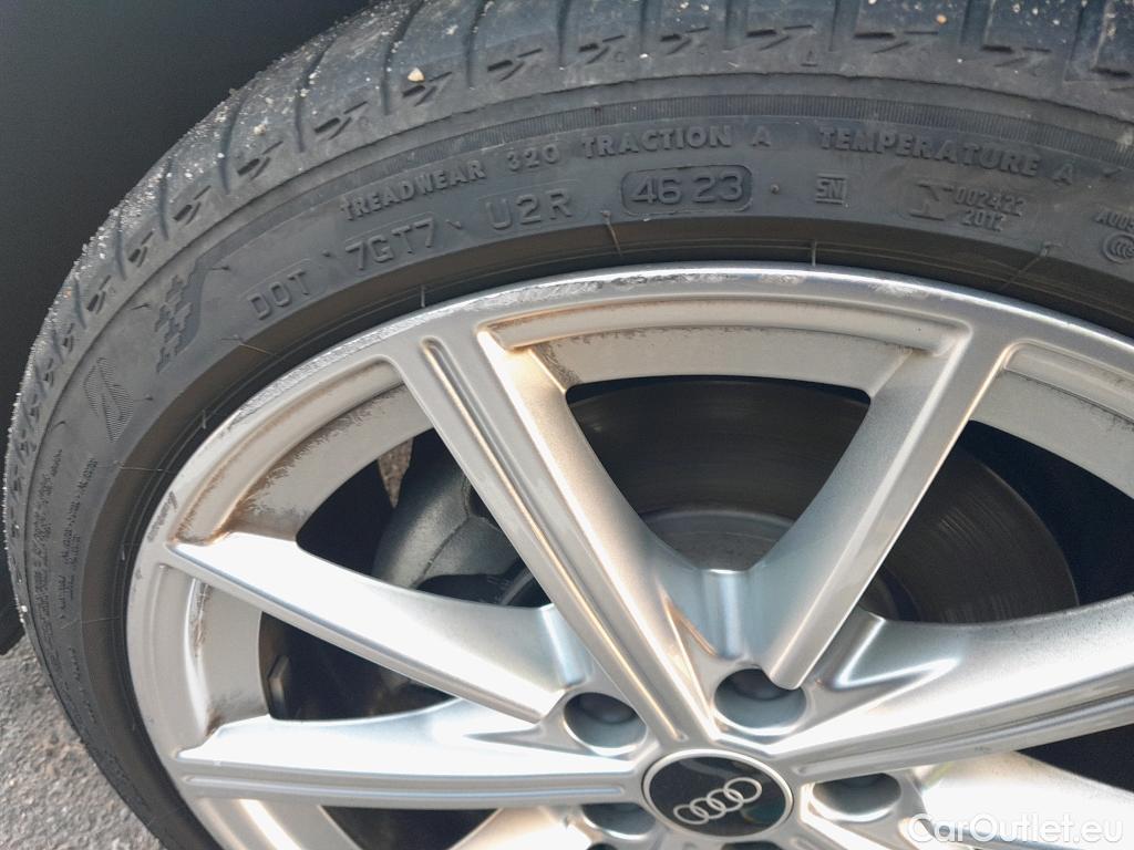  Audi  A3 AUDI  / 2020 / 5P / berlina con portón Sportback S line 40 TFSI e 150kW S tron #23