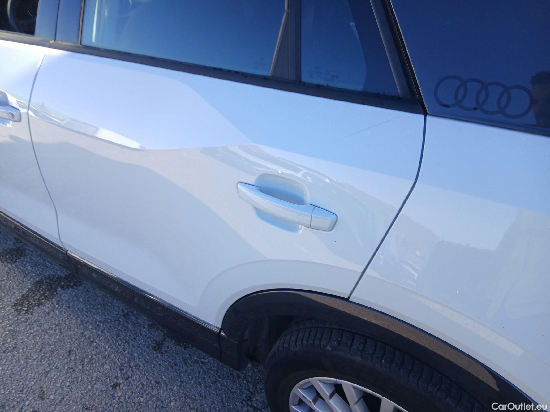  Audi  Q2 AUDI  / 2016 / 5P / todoterreno Design 30 TFSI 85kW (116CV) S tronic (AC) #15