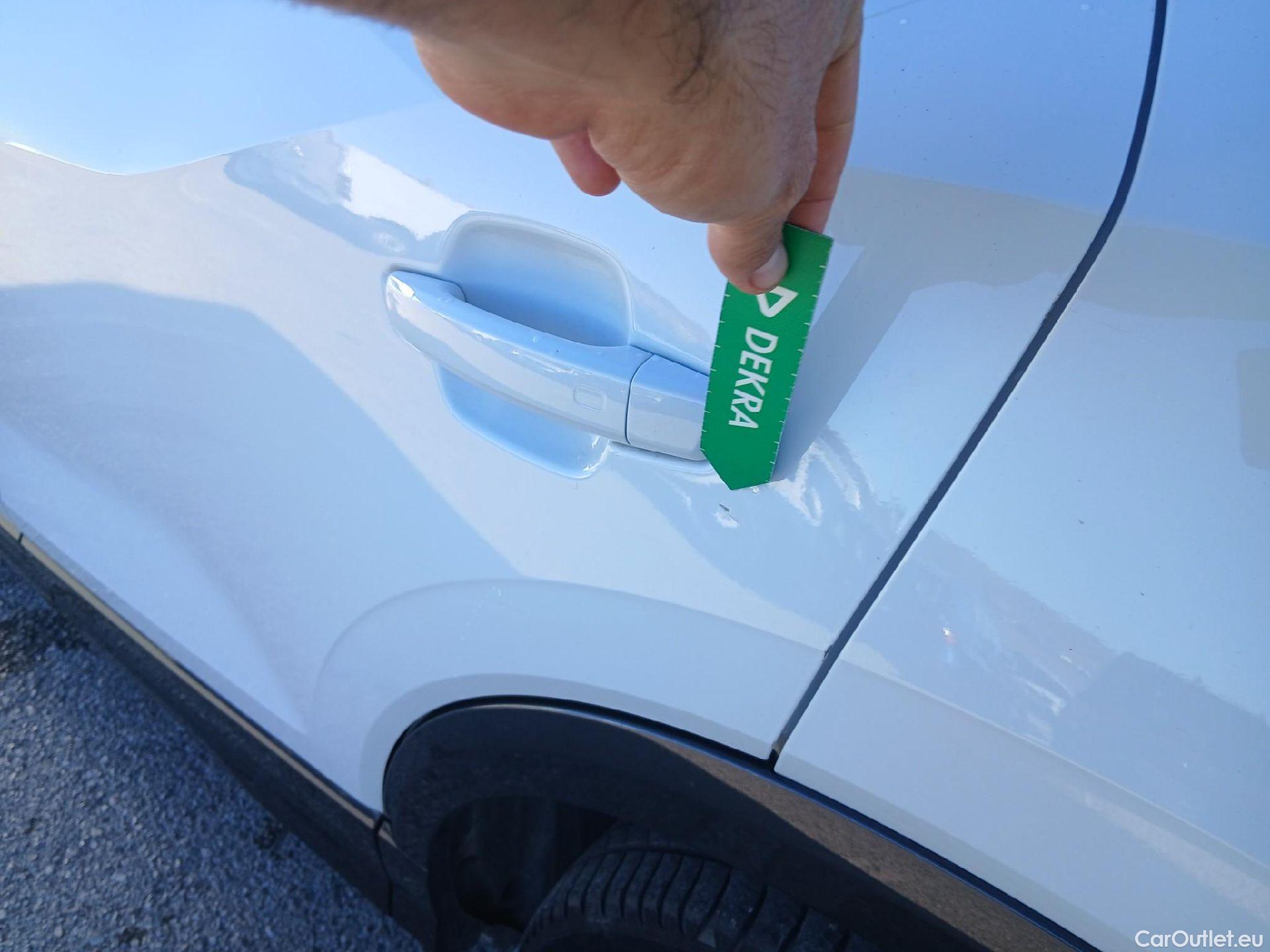  Audi  Q2 AUDI  / 2016 / 5P / todoterreno Design 30 TFSI 85kW (116CV) S tronic (AC) #16