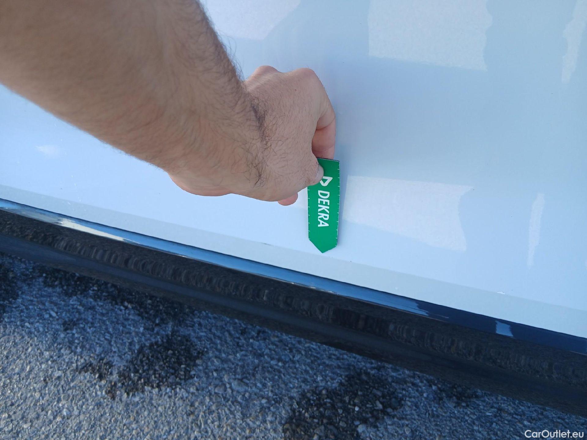  Audi  Q2 AUDI  / 2016 / 5P / todoterreno Design 30 TFSI 85kW (116CV) S tronic (AC) #13