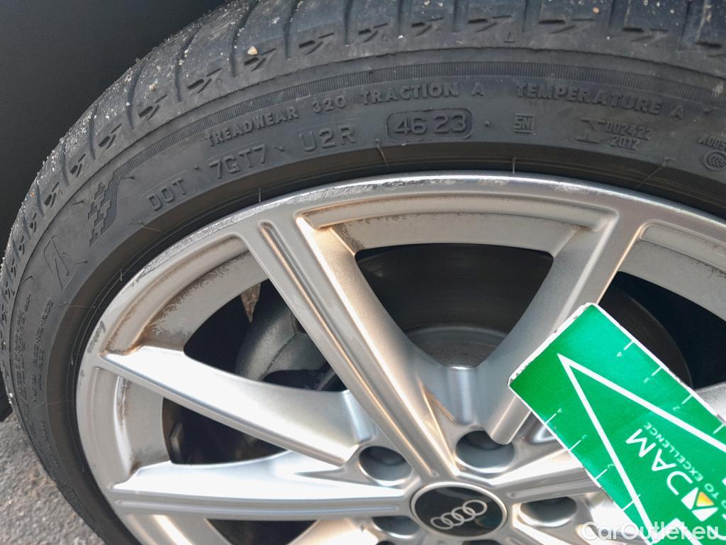  Audi  A3 AUDI  / 2020 / 5P / berlina con portón Sportback S line 40 TFSI e 150kW S tron #24