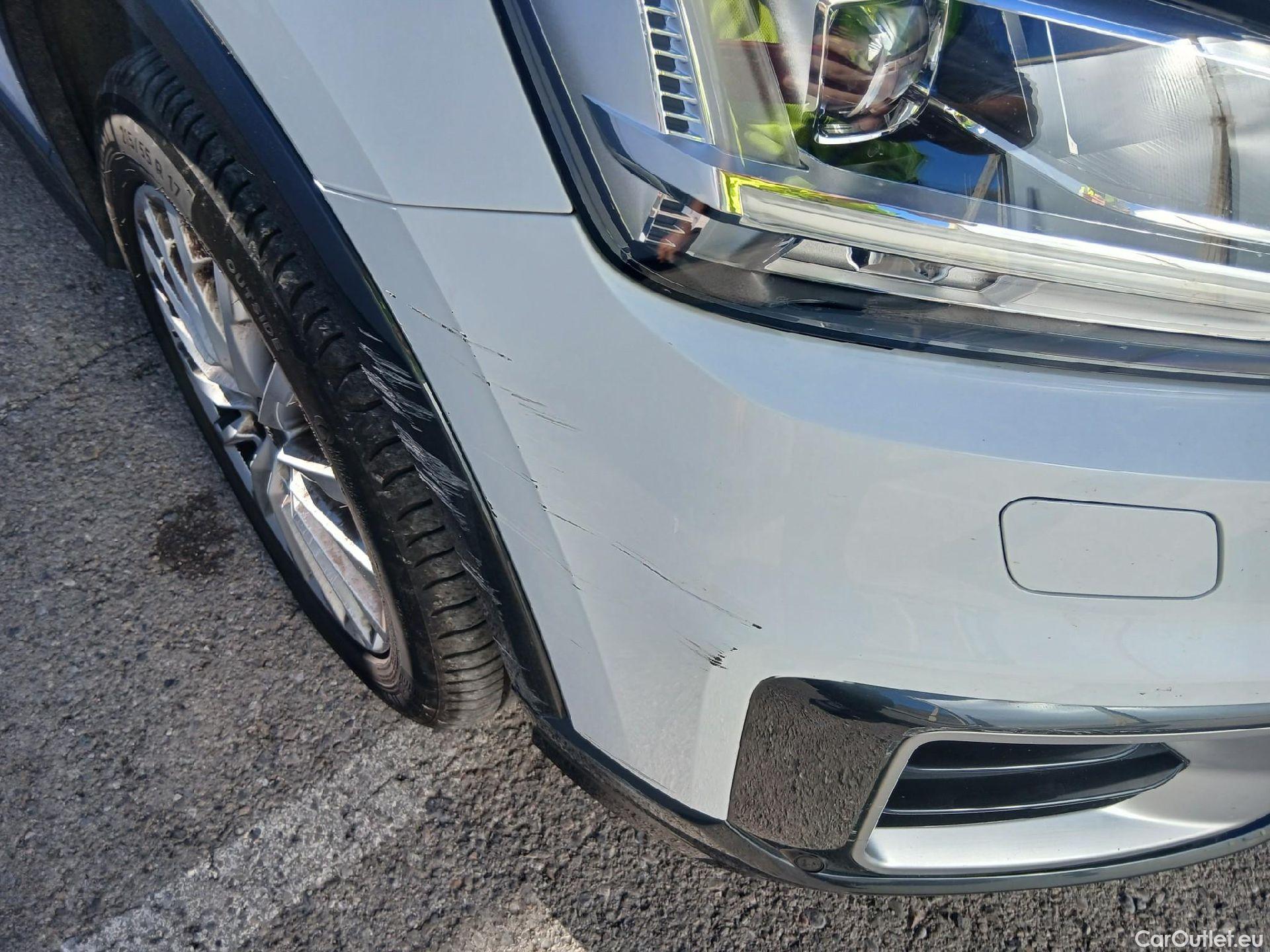  Audi  Q2 AUDI  / 2016 / 5P / todoterreno Design 30 TFSI 85kW (116CV) S tronic (AC) #1