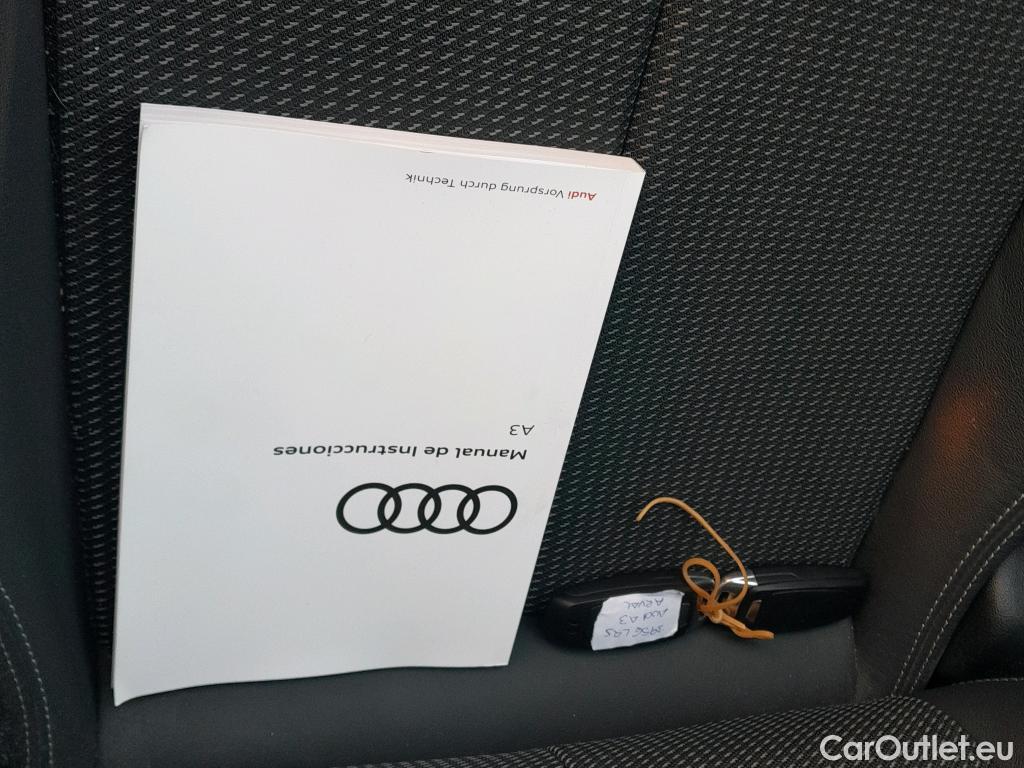  Audi  A3 AUDI  / 2020 / 5P / berlina con portón Sportback S line 40 TFSI e 150kW S tron #27