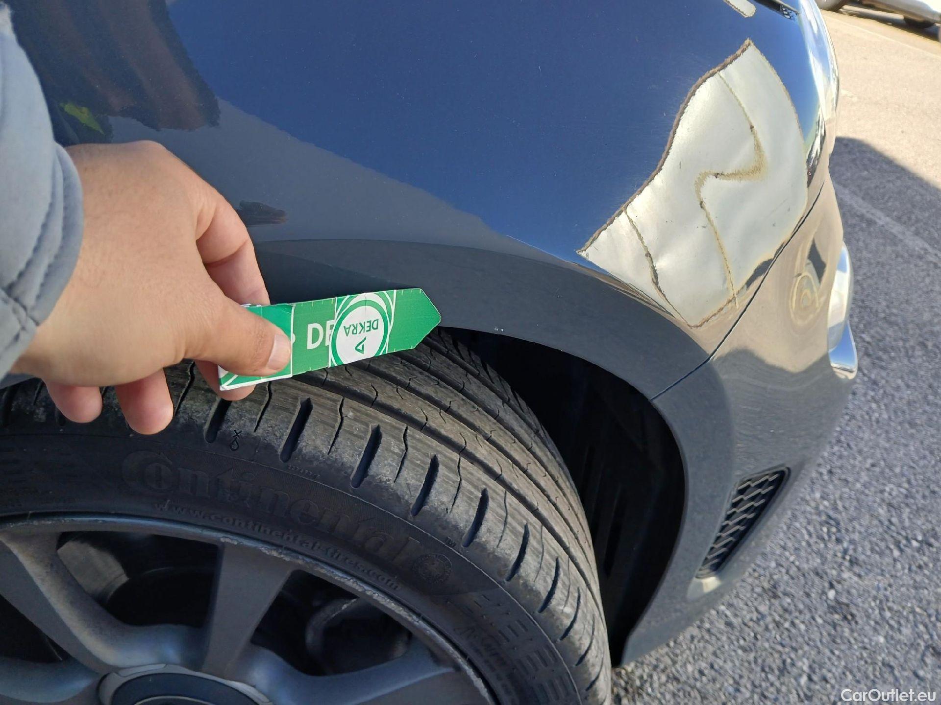  Abarth  500 ABARTH  / 2008 / 3P / berlina con portón 1.4 16v T-Jet 595 107kW (145CV) E6D #20