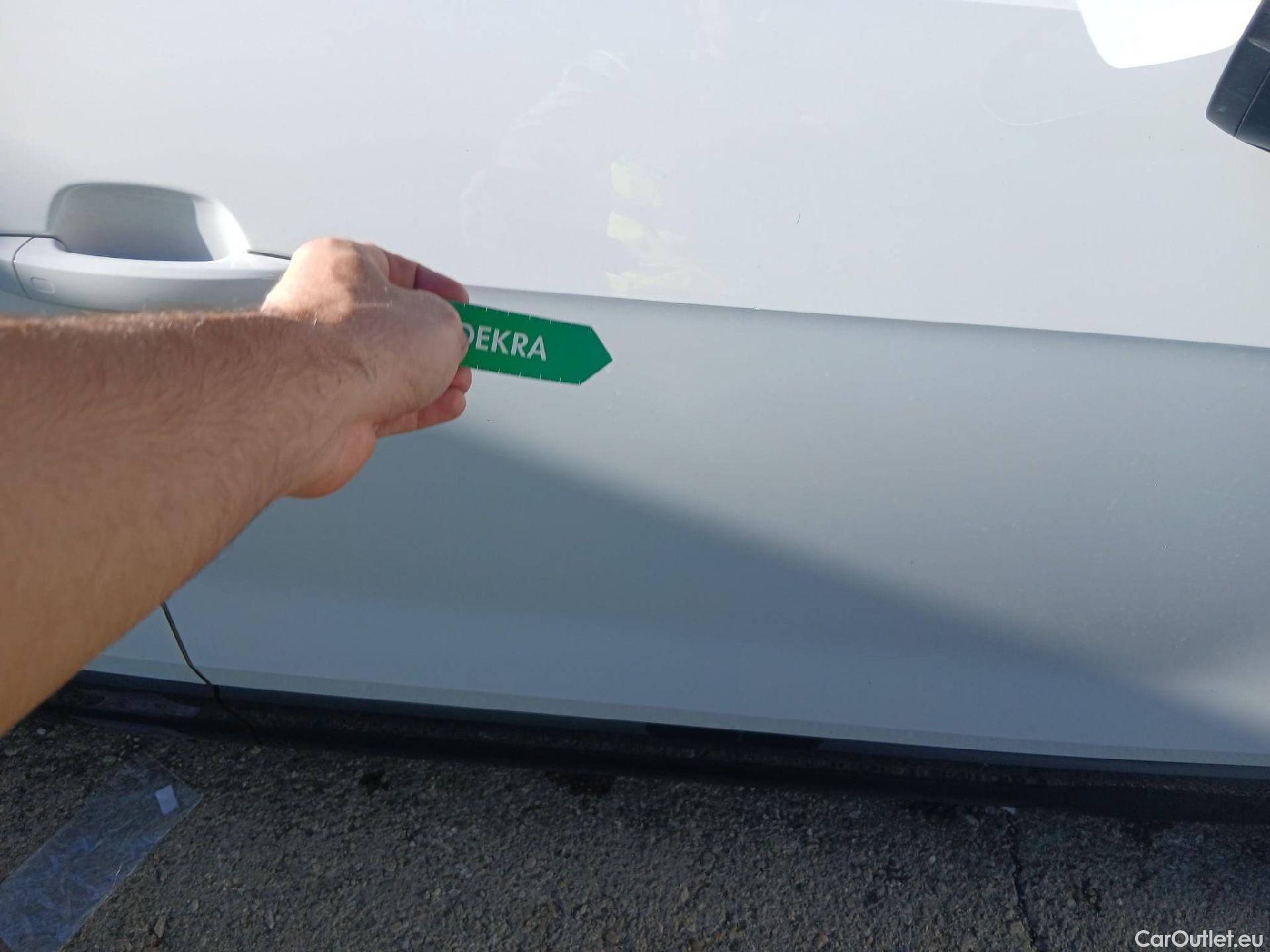  Audi  Q2 AUDI  / 2016 / 5P / todoterreno Design 30 TFSI 85kW (116CV) S tronic (AC) #35