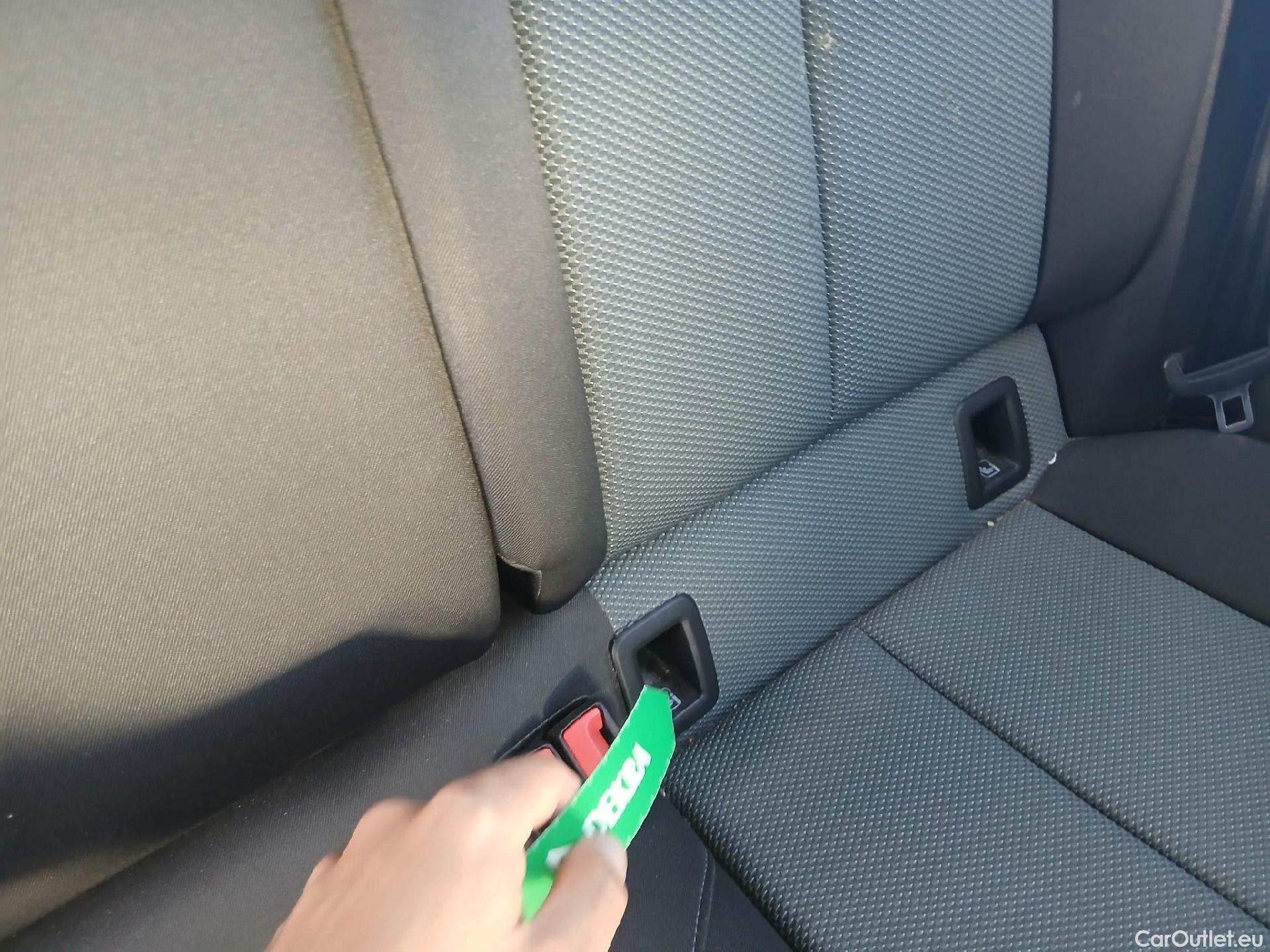  Audi  Q2 AUDI  / 2016 / 5P / todoterreno Design 30 TFSI 85kW (116CV) S tronic (AC) #44