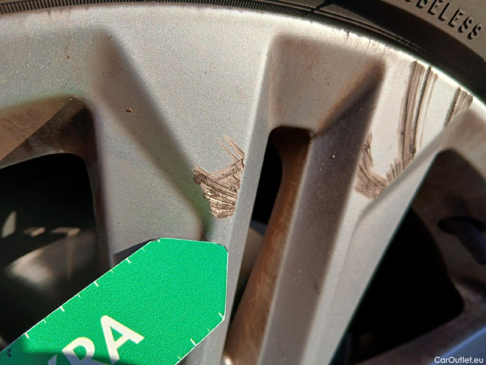  Audi  Q2 AUDI  / 2020 / 5P / todoterreno Advanced 35 TFSI 110kW (150CV) S tronic (AC) #9