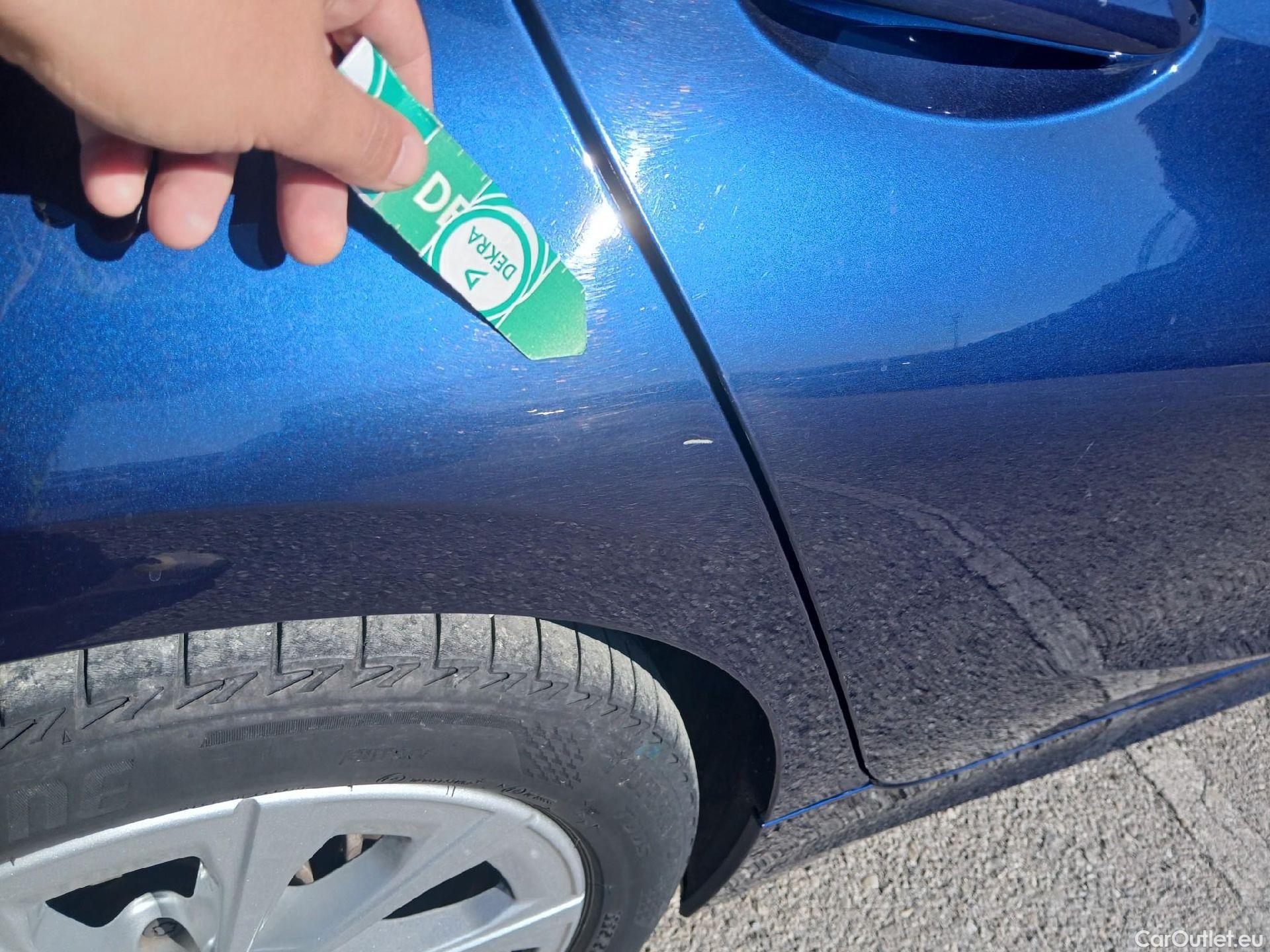  Bmw  Serie 3 BMW  / 2015 / 5P / familiar 318d Touring #31