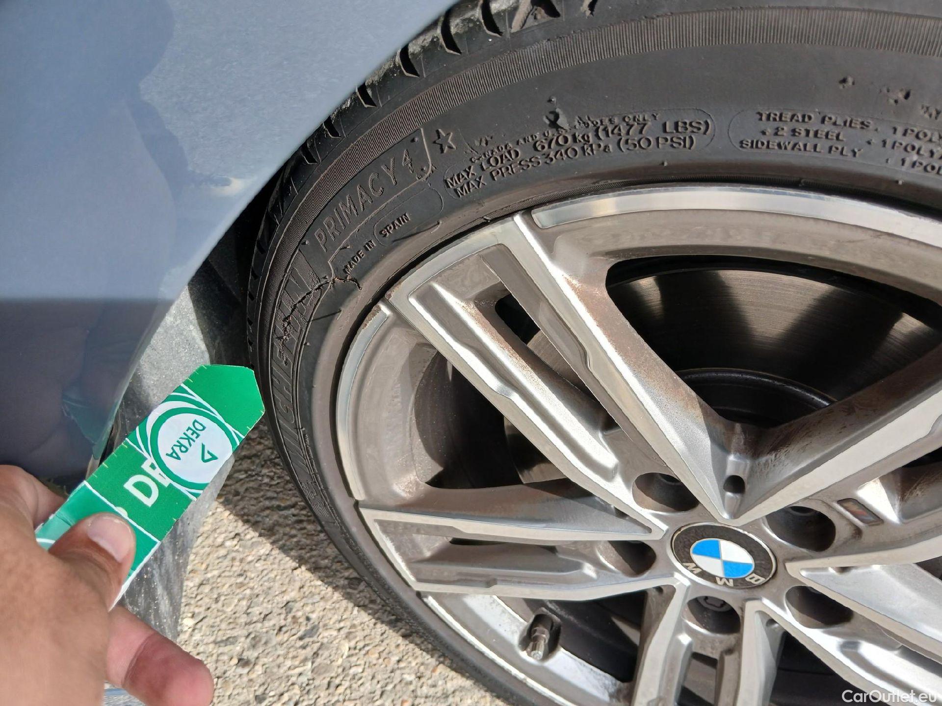  Bmw  Serie 1 BMW  / 2019 / 5P / berlina con portón 118i #38