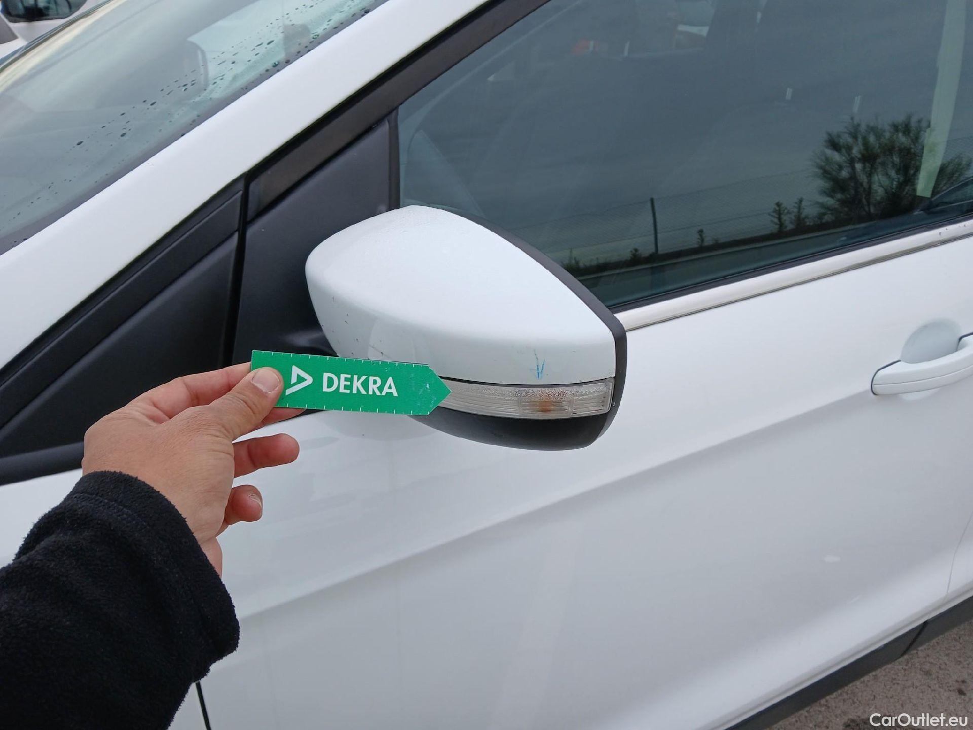  Ford  Kuga FORD  / 2016 / 5P / todoterreno 1.5 EcoBoost 88kW 4x2 Trend+ (CX) #8