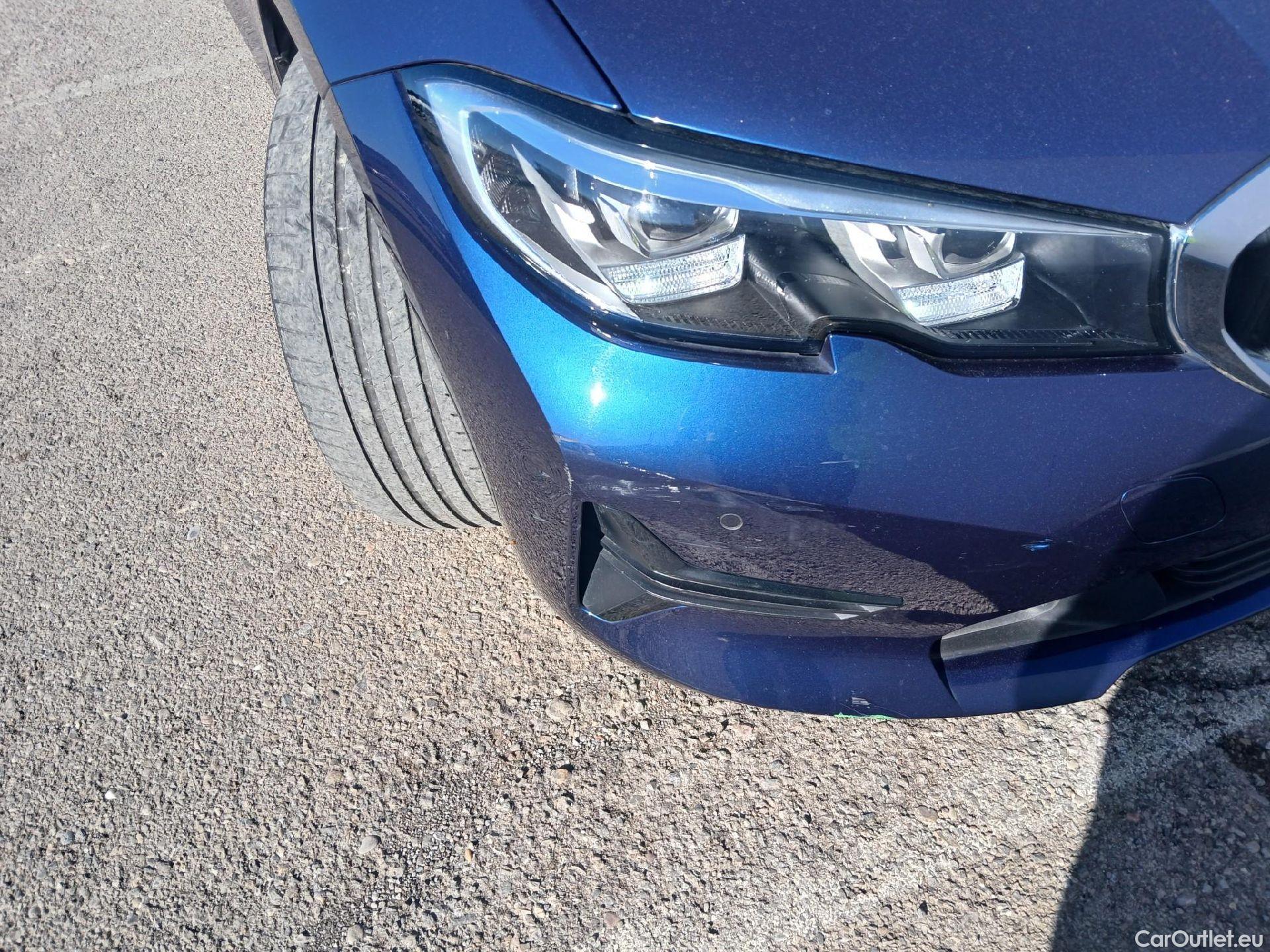  Bmw  Serie 3 BMW  / 2015 / 5P / familiar 318d Touring #9