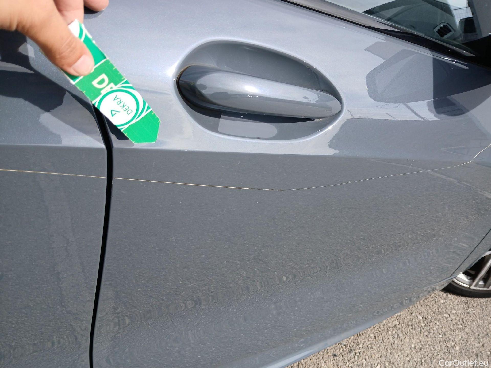  Bmw  Serie 1 BMW  / 2019 / 5P / berlina con portón 118i #32