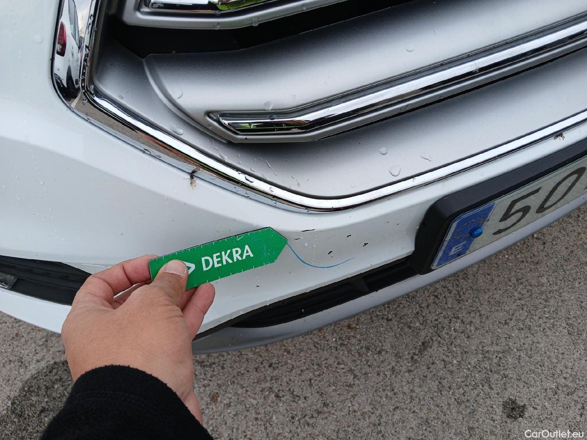  Ford  Kuga FORD  / 2016 / 5P / todoterreno 1.5 EcoBoost 88kW 4x2 Trend+ (CX) #3