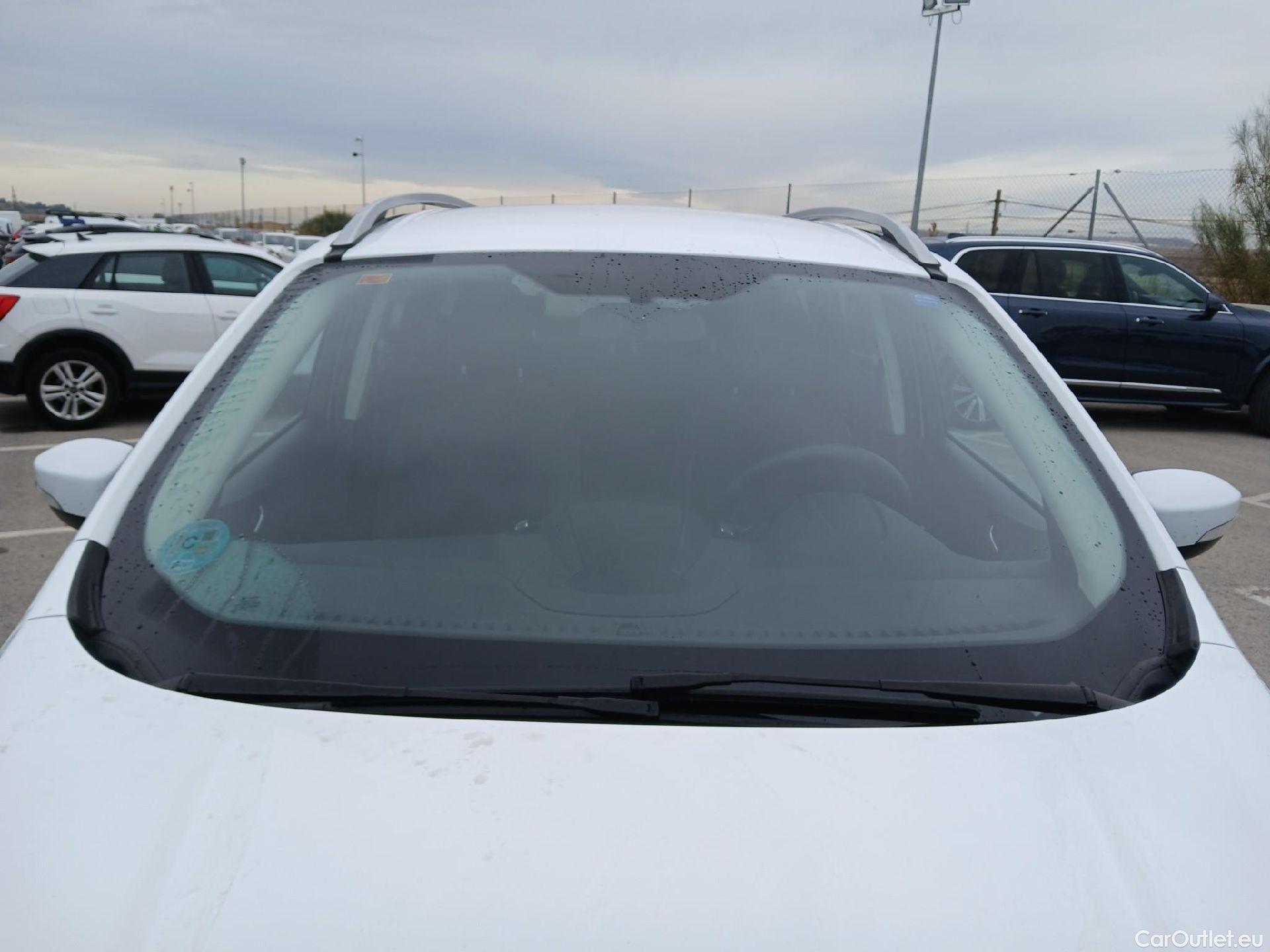  Ford  Kuga FORD  / 2016 / 5P / todoterreno 1.5 EcoBoost 88kW 4x2 Trend+ (CX) #7