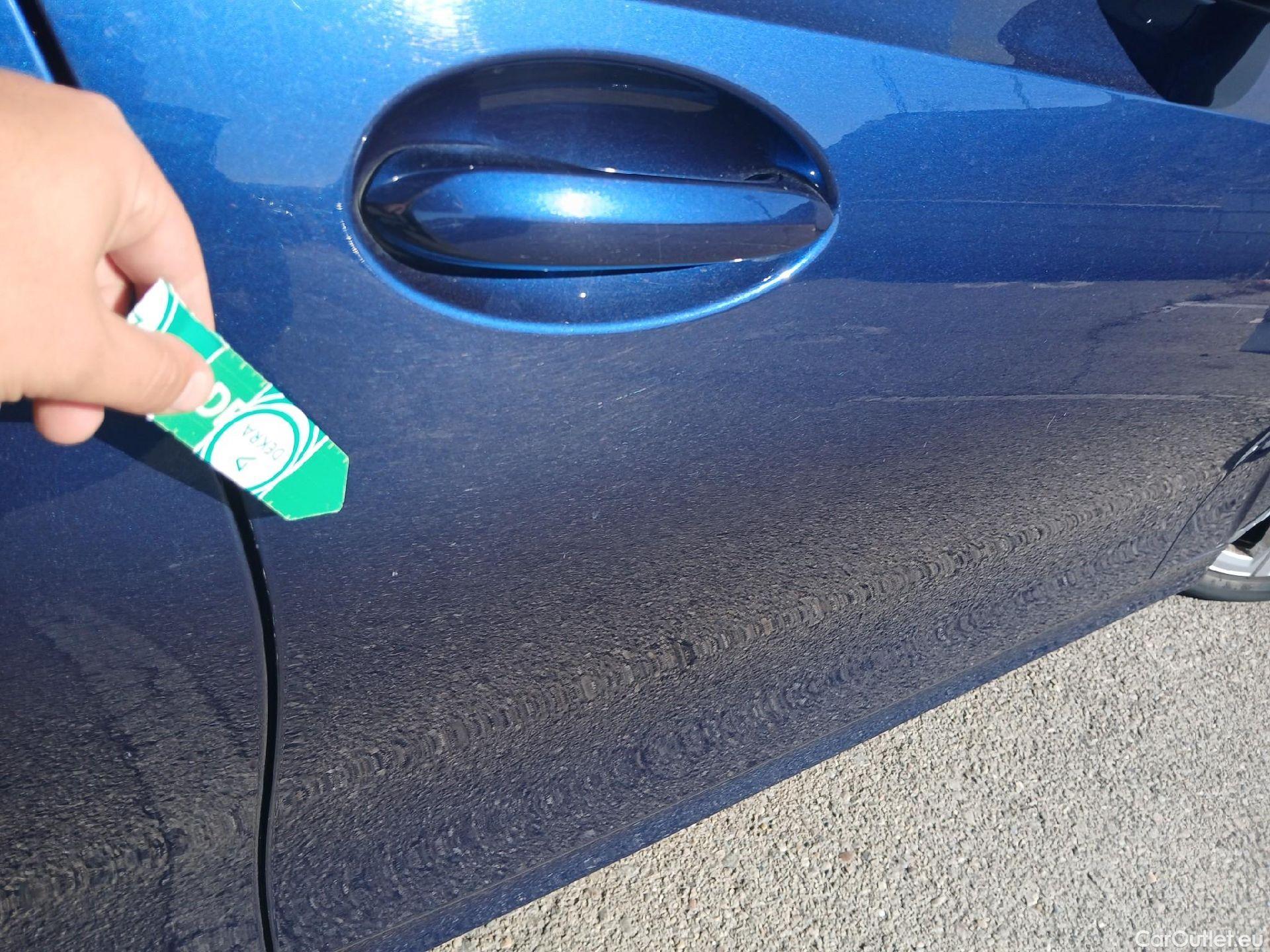  Bmw  Serie 3 BMW  / 2015 / 5P / familiar 318d Touring #36