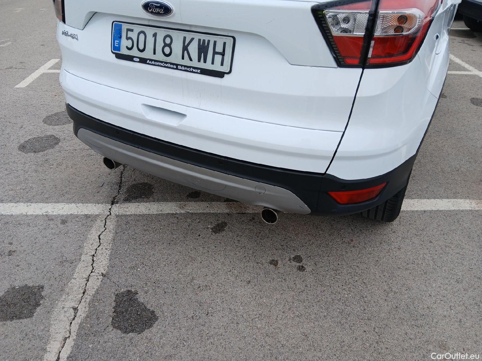  Ford  Kuga FORD  / 2016 / 5P / todoterreno 1.5 EcoBoost 88kW 4x2 Trend+ (CX) #12