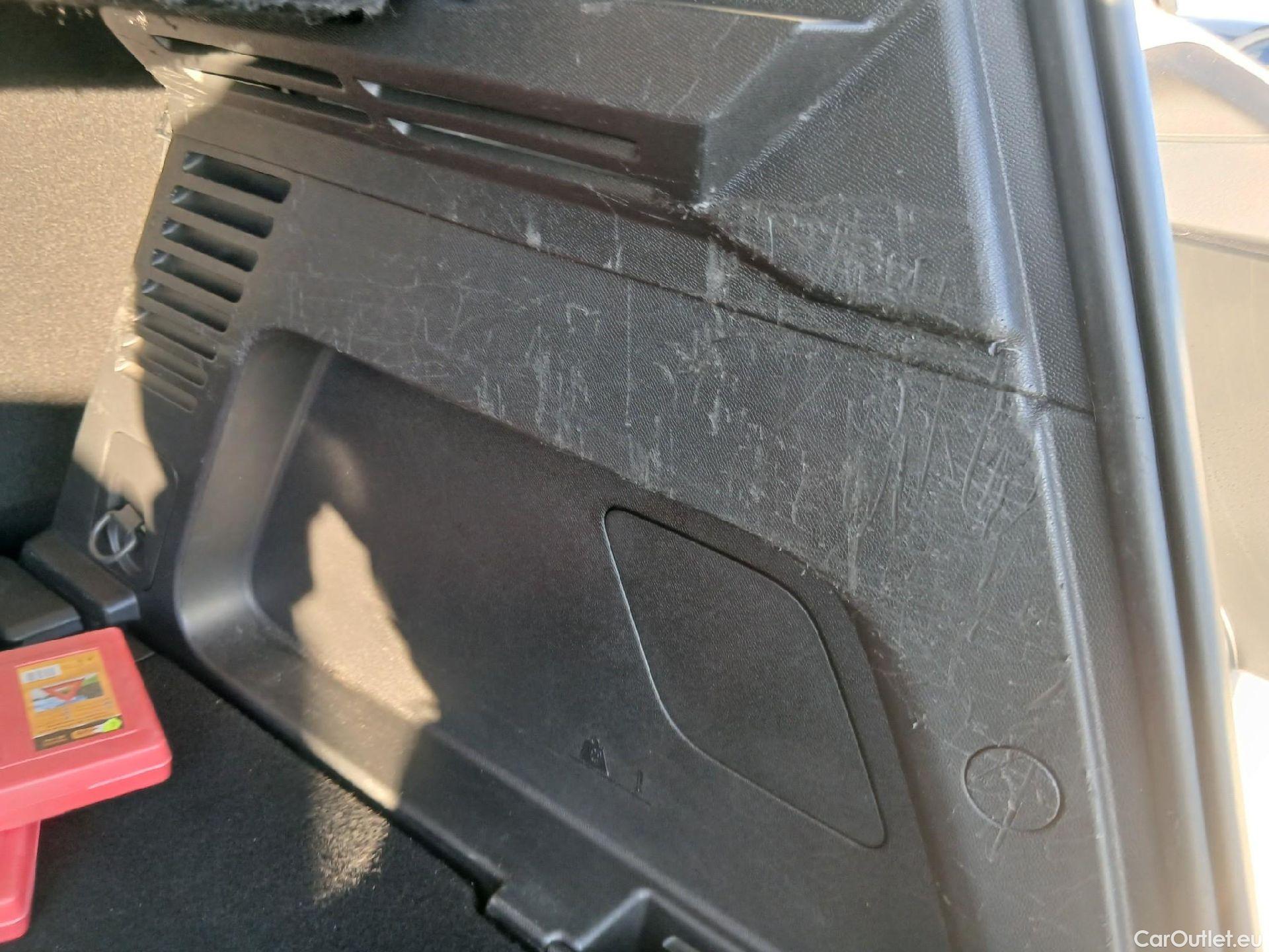  Citroen  C5 CITROEN  Aircross / 2018 / 5P / todoterreno BlueHdi 96kW (130CV) S&S Feel (AC) #39