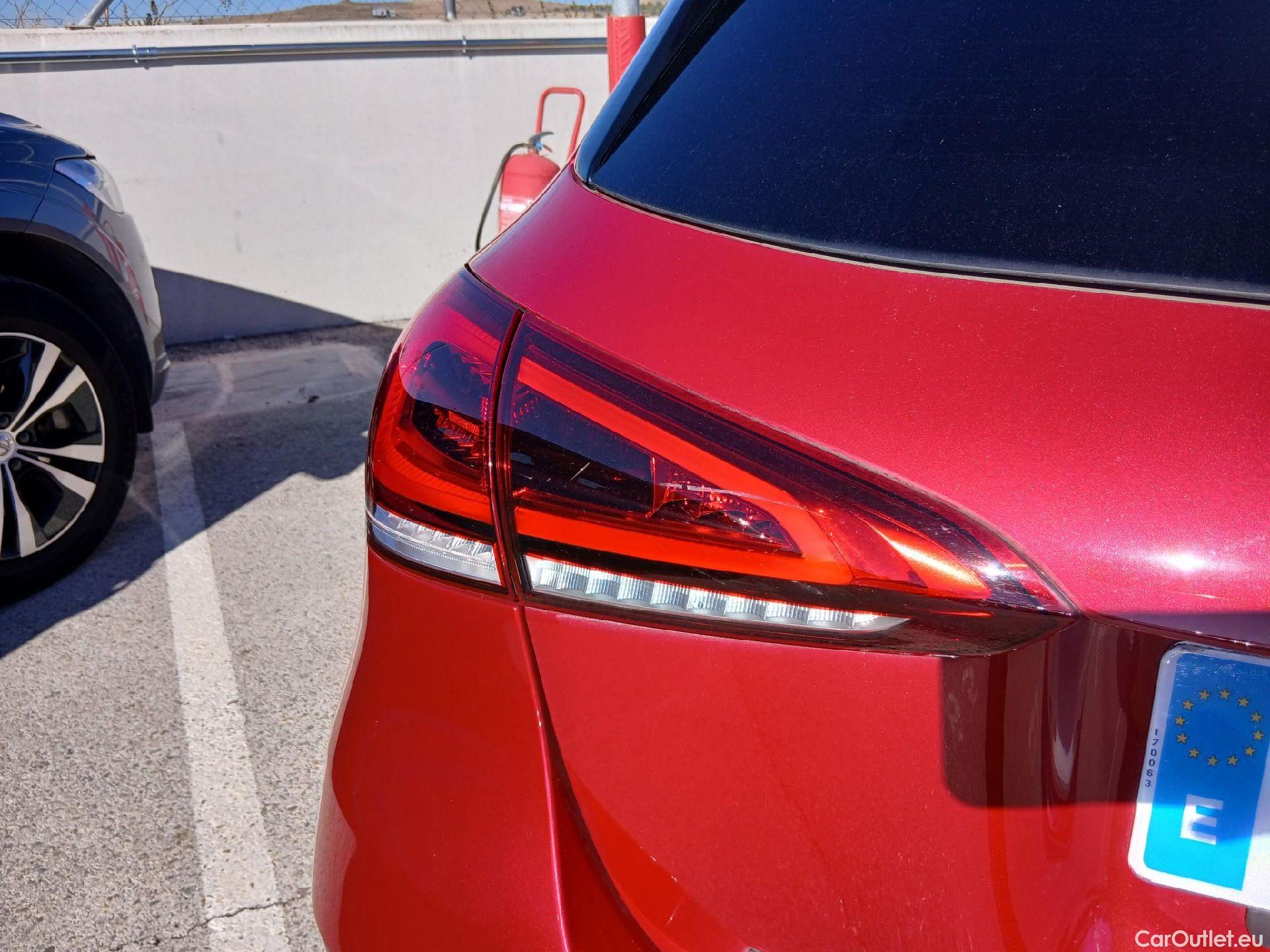  Mercedes  A-Klasse Clase A A 250 e (177.086)Premium-Pack 1.3 AMG Line 220CV AT8 E6d #27