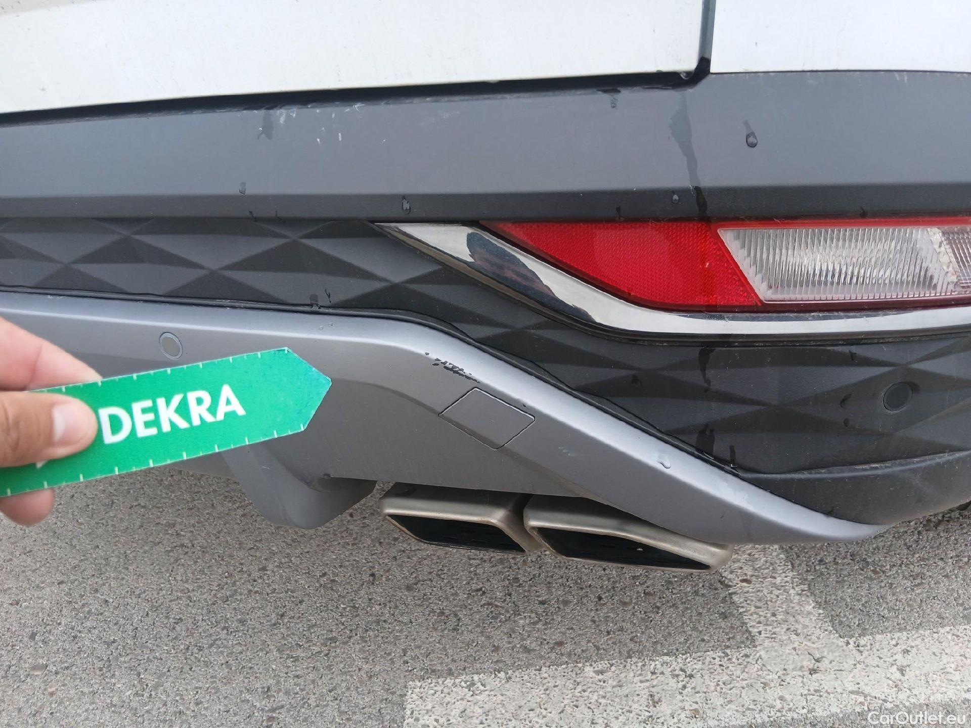  Hyundai  Tucson HYUNDAI  / 2020 / 5P / todoterreno 1.6 TGDI 169kW HEV Tecno Auto 2C #16