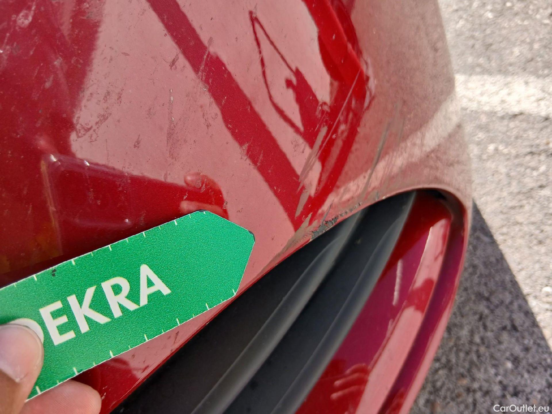  Mercedes  A-Klasse Clase A A 250 e (177.086)Premium-Pack 1.3 AMG Line 220CV AT8 E6d #5