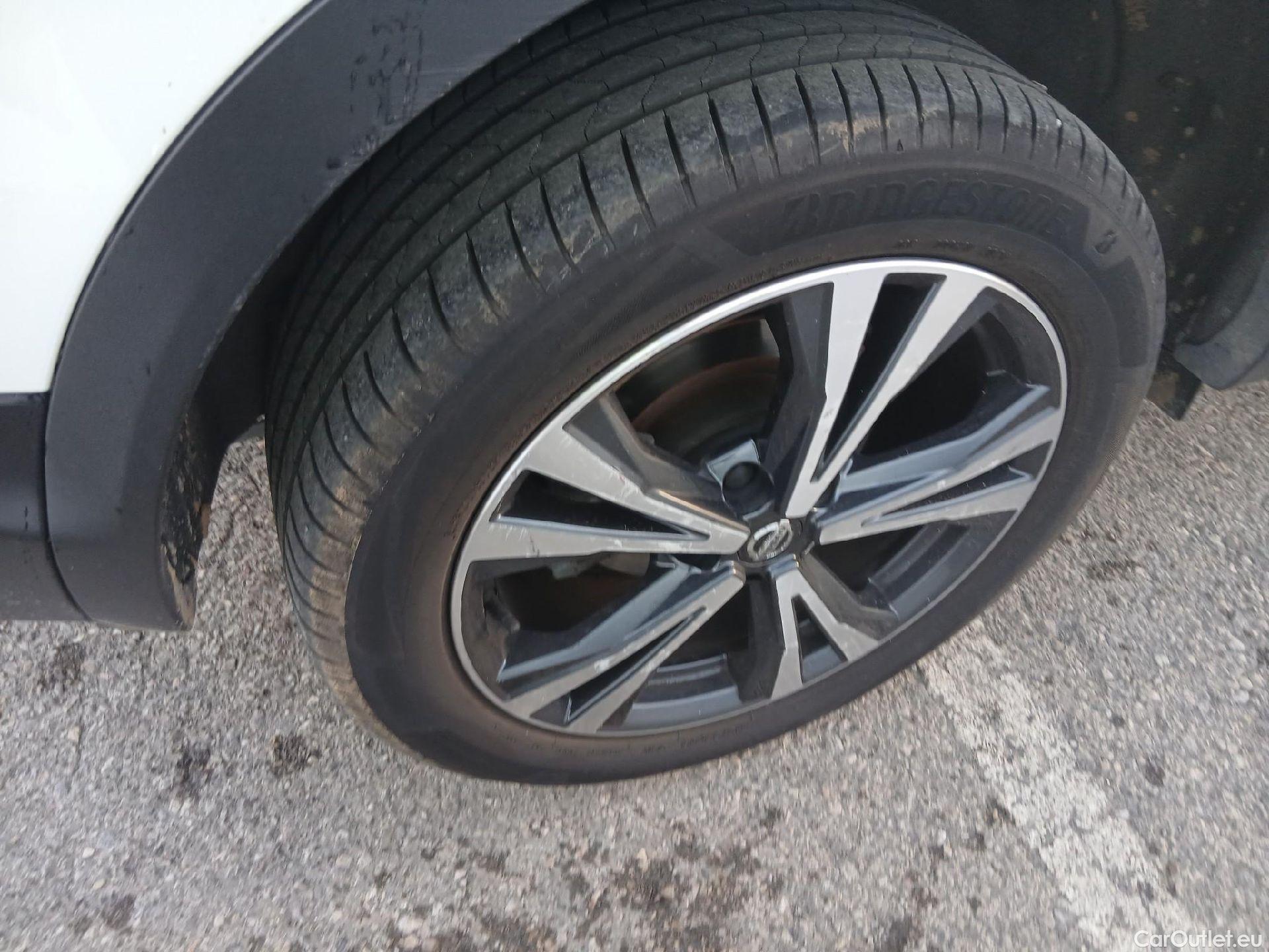  Nissan  Qashqai NISSAN  / 2017 / 5P / todoterreno dCi 150CV (110kW) N-CONNECTA #20