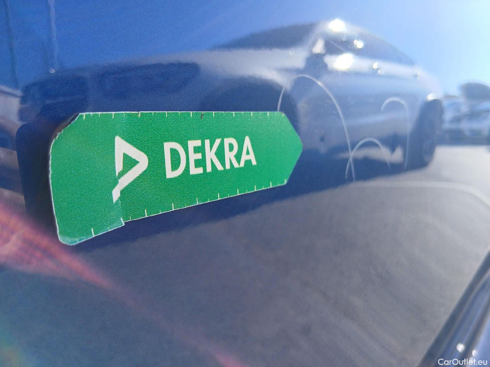  Mercedes  C-Klasse Clase C C 220 d T (206.204)AMG 220CV AT9 E6d #13