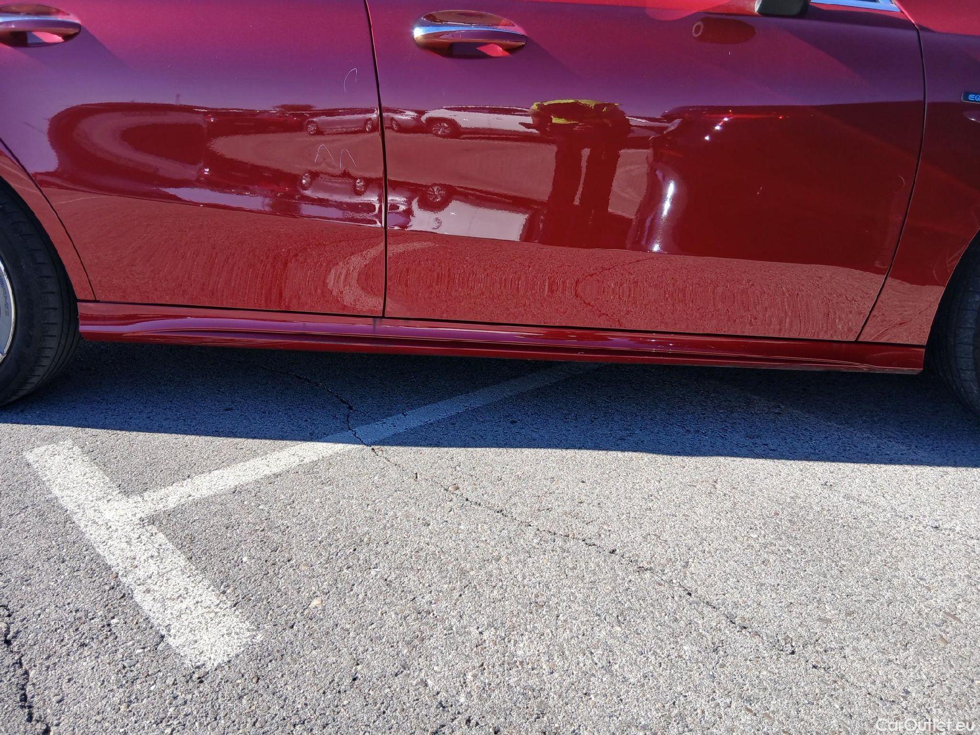  Mercedes  A-Klasse Clase A A 250 e (177.086)Premium-Pack 1.3 AMG Line 220CV AT8 E6d #37