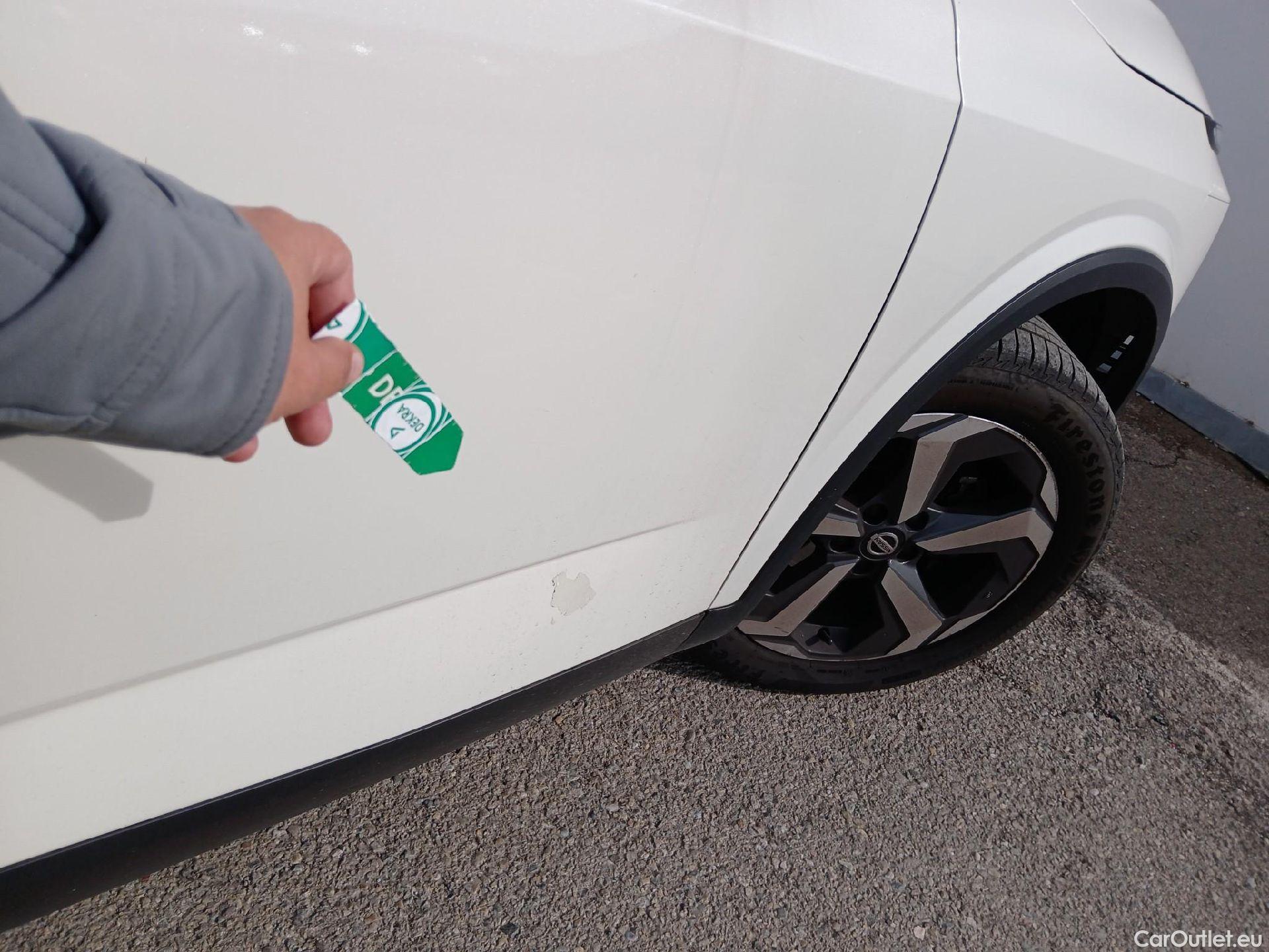  Nissan  Qashqai NISSAN  / 2021 / 5P / todoterreno DIG-T 103kW mHEV 4x2 Premiere Edition(SL) #24