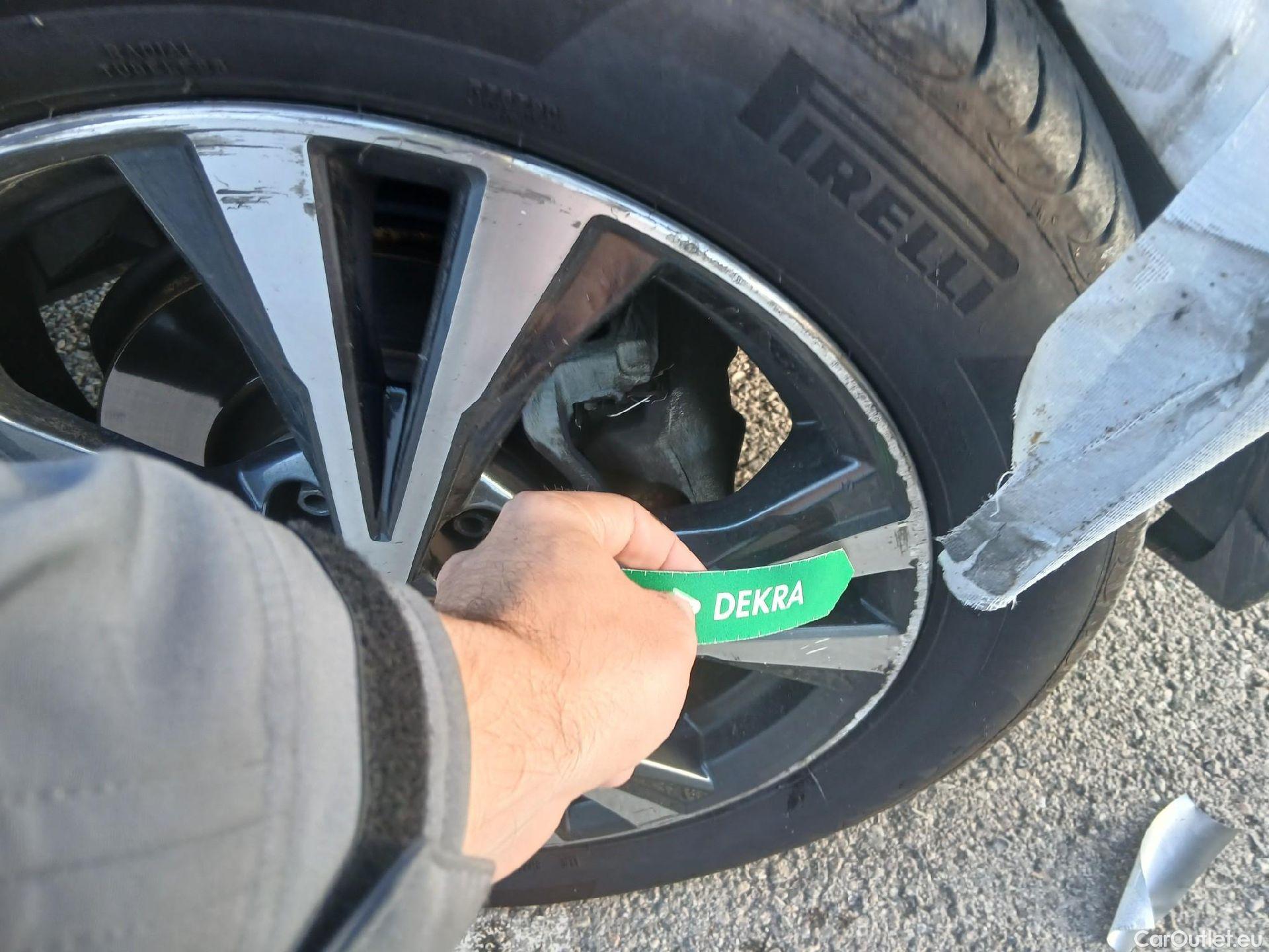  Nissan  Qashqai NISSAN  / 2017 / 5P / todoterreno dCi 150CV (110kW) N-CONNECTA #38