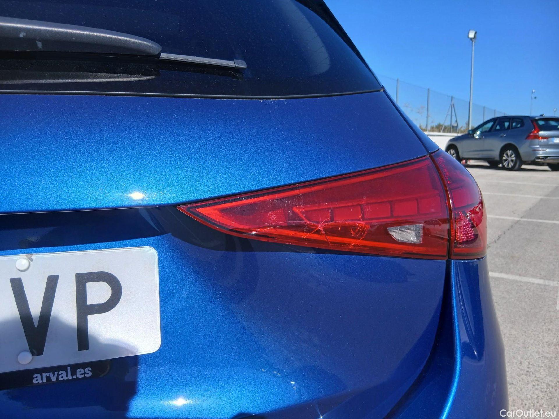  Mercedes  C-Klasse Clase C C 220 d T (206.204)AMG 220CV AT9 E6d #24