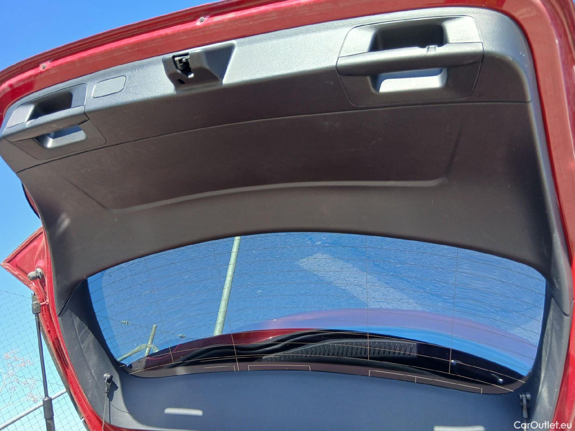  Mercedes  A-Klasse Clase A A 250 e (177.086)Premium-Pack 1.3 AMG Line 220CV AT8 E6d #29