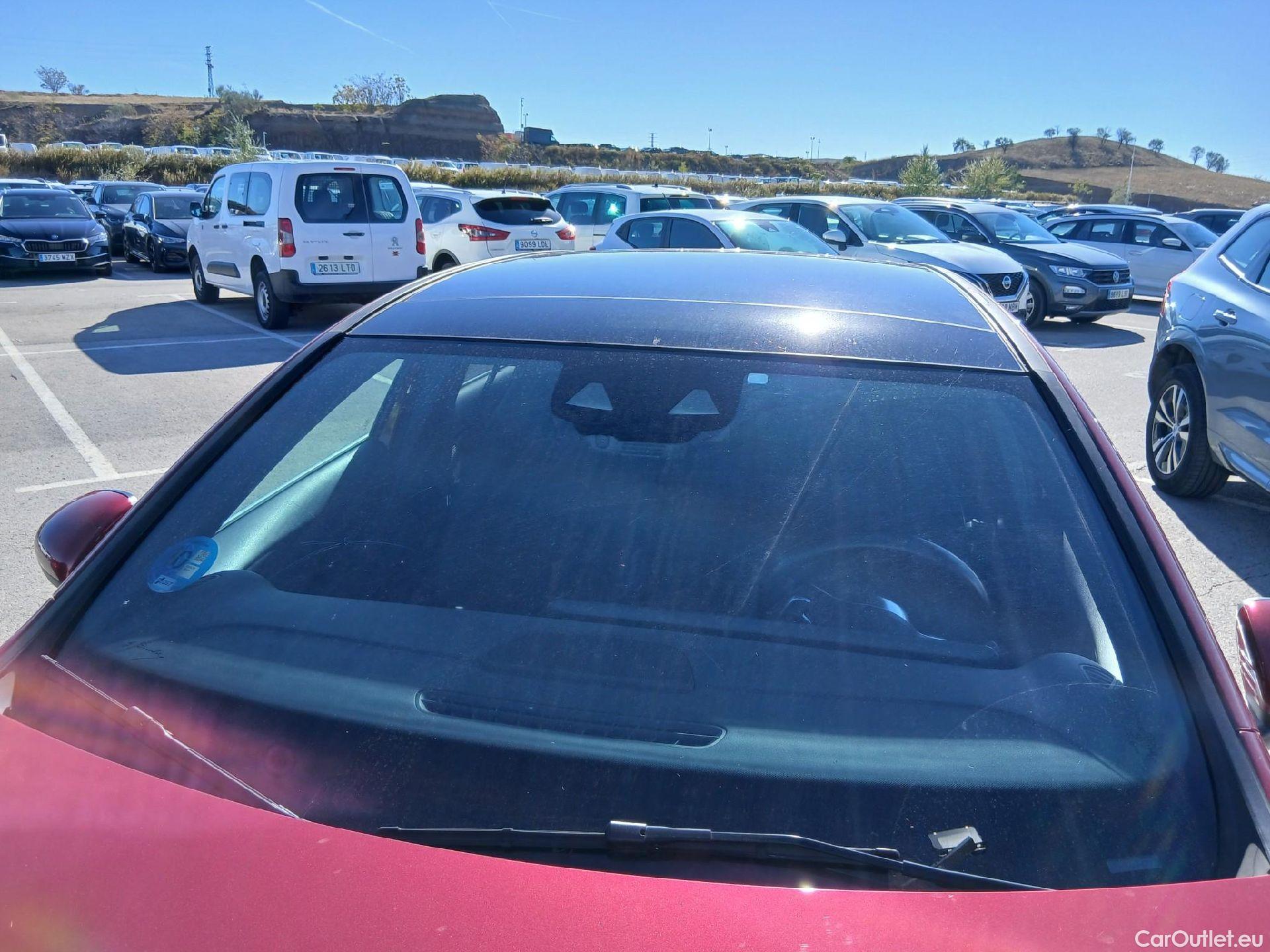  Mercedes  A-Klasse Clase A A 250 e (177.086)Premium-Pack 1.3 AMG Line 220CV AT8 E6d #2