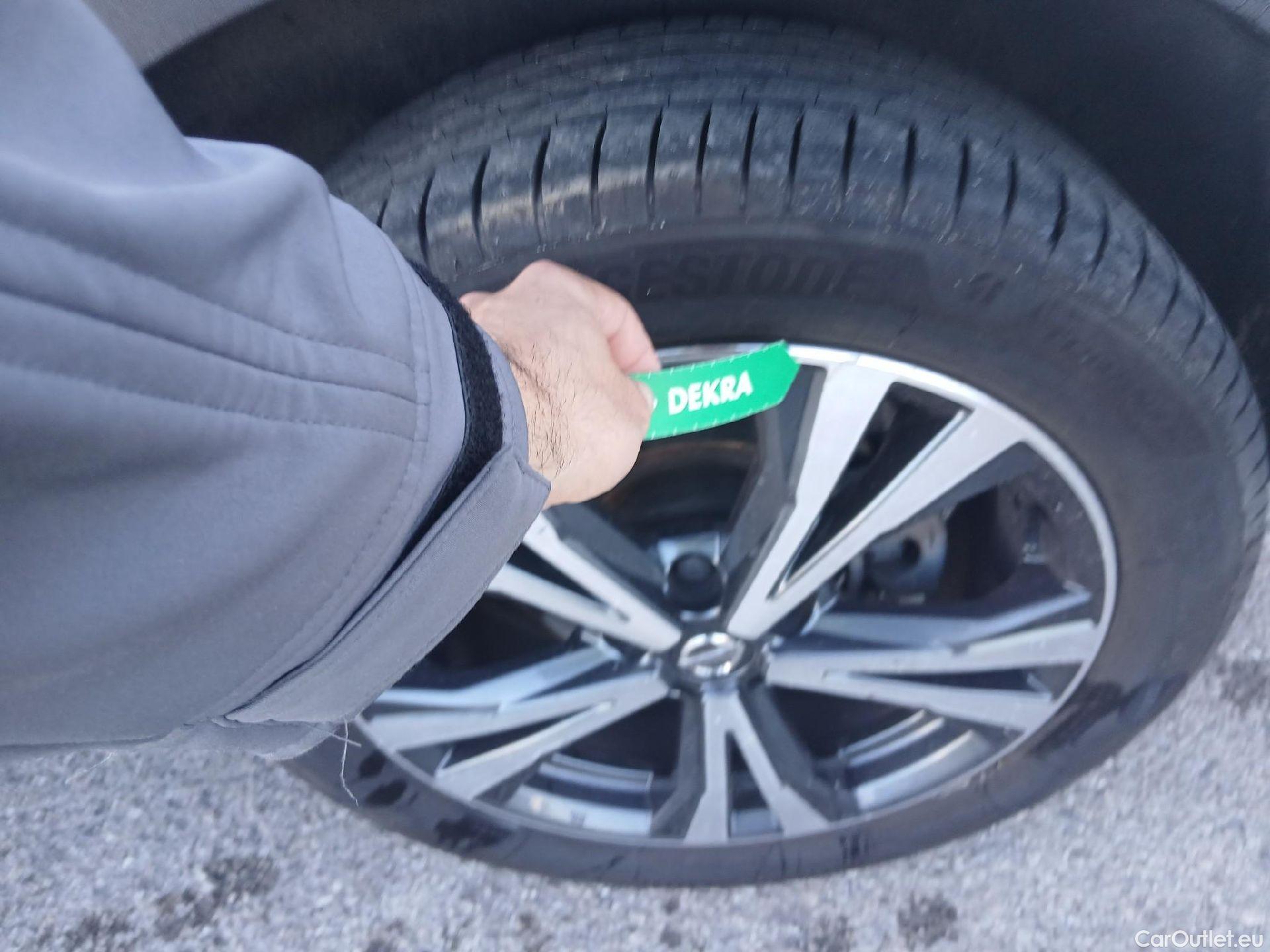  Nissan  Qashqai NISSAN  / 2017 / 5P / todoterreno dCi 150CV (110kW) N-CONNECTA #12