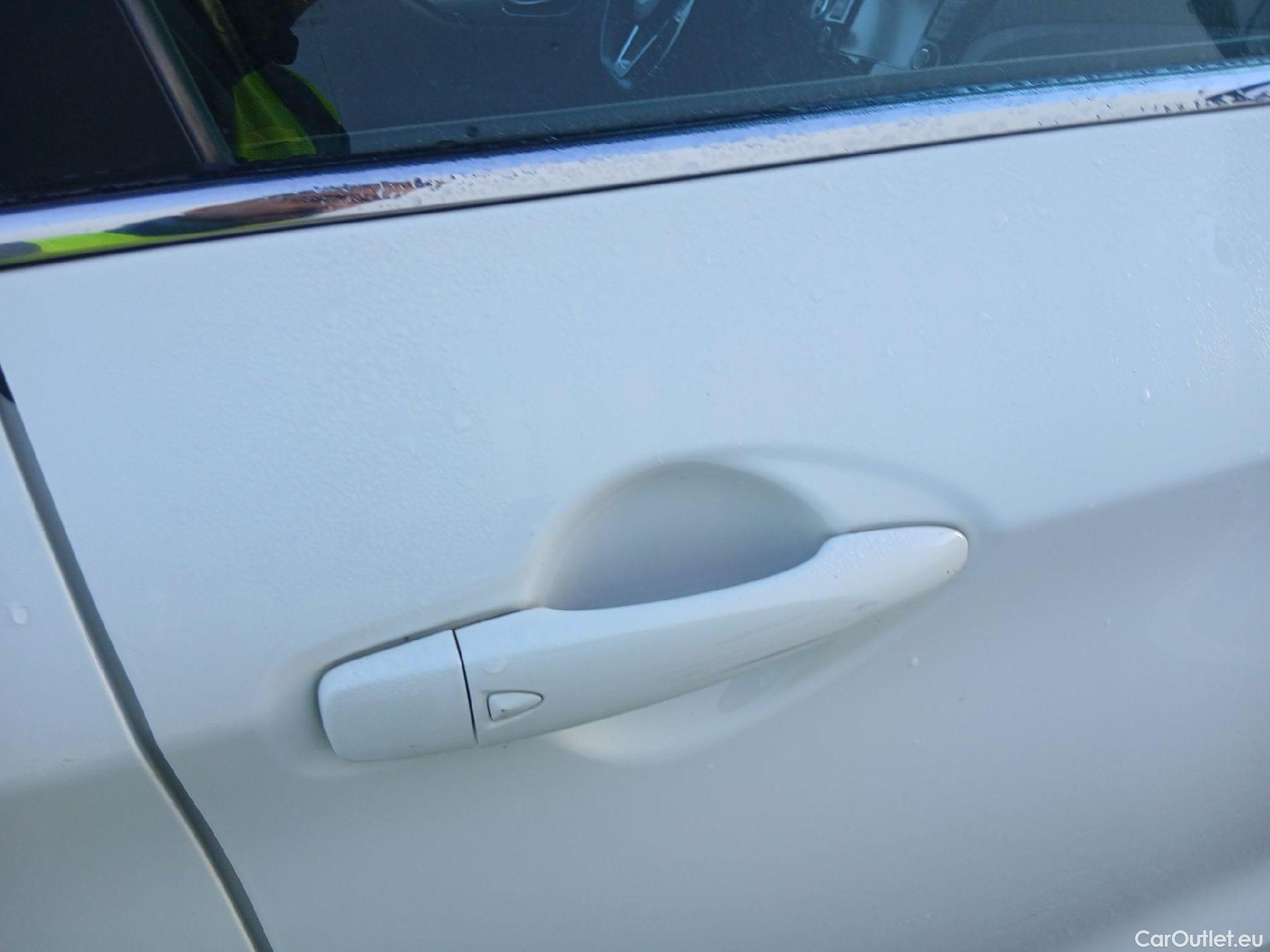  Nissan  Qashqai NISSAN  / 2017 / 5P / todoterreno dCi 150CV (110kW) N-CONNECTA #31