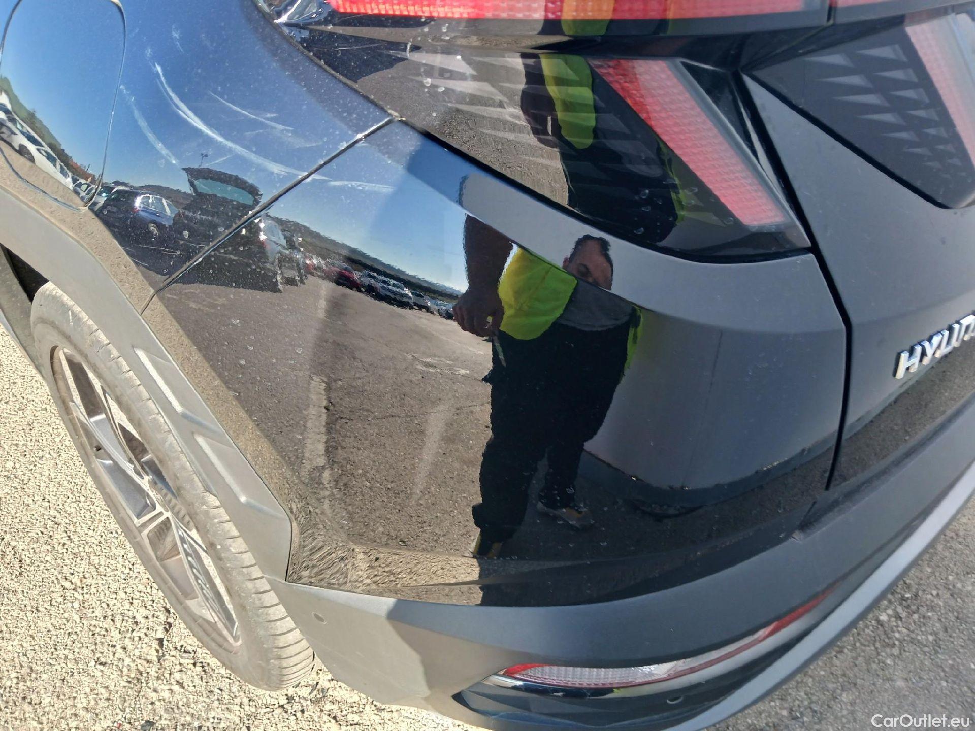  Hyundai  Tucson HYUNDAI  / 2020 / 5P / todoterreno 1.6 TGDI PHEV 195kW Style Auto 4x4 #24