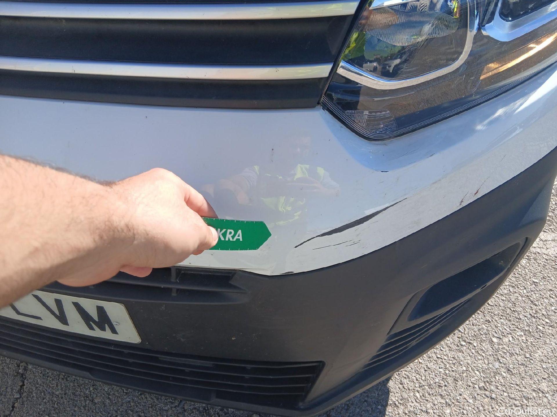  Citroen  Berlingo CITROEN  / 2018 / 5P / combi Talla M BlueHDi 100 S&S LIVE PACK (IND) #2