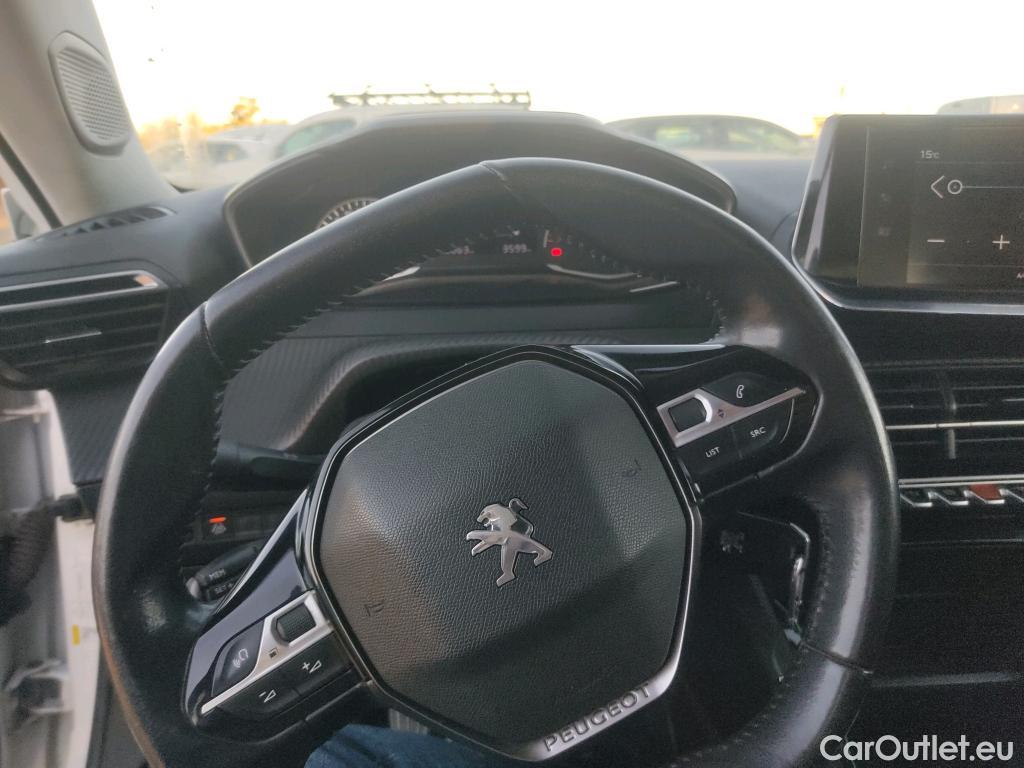  Peugeot  2008 PEUGEOT  / 2019 / 5P / todoterreno Active BlueHDI 81kW (110CV) #4