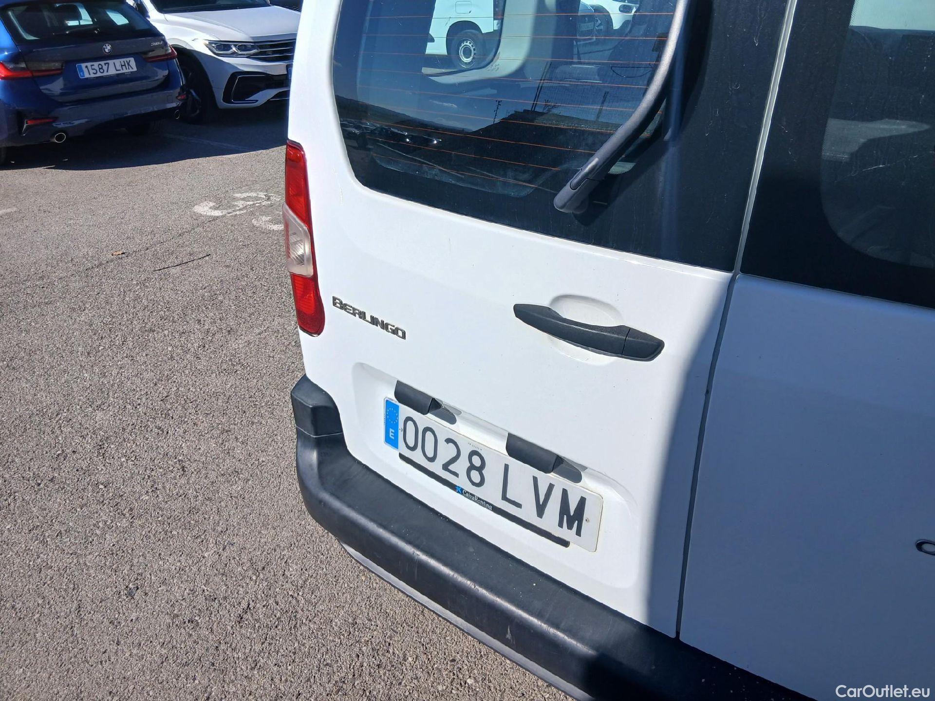  Citroen  Berlingo CITROEN  / 2018 / 5P / combi Talla M BlueHDi 100 S&S LIVE PACK (IND) #15