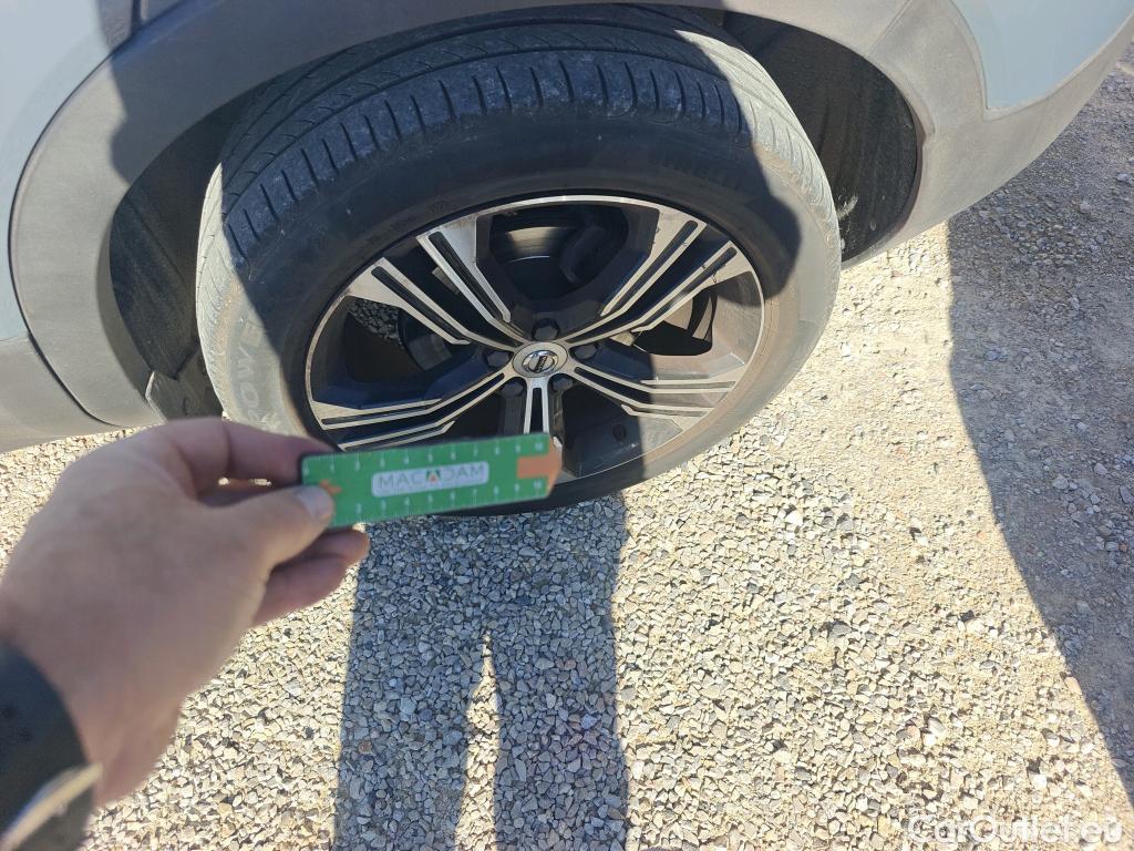  Volvo  XC 40 VOLVO XC40 / 2017 / 5P / todoterreno 1.5 T5 Twin Recharge Inscription Auto #3