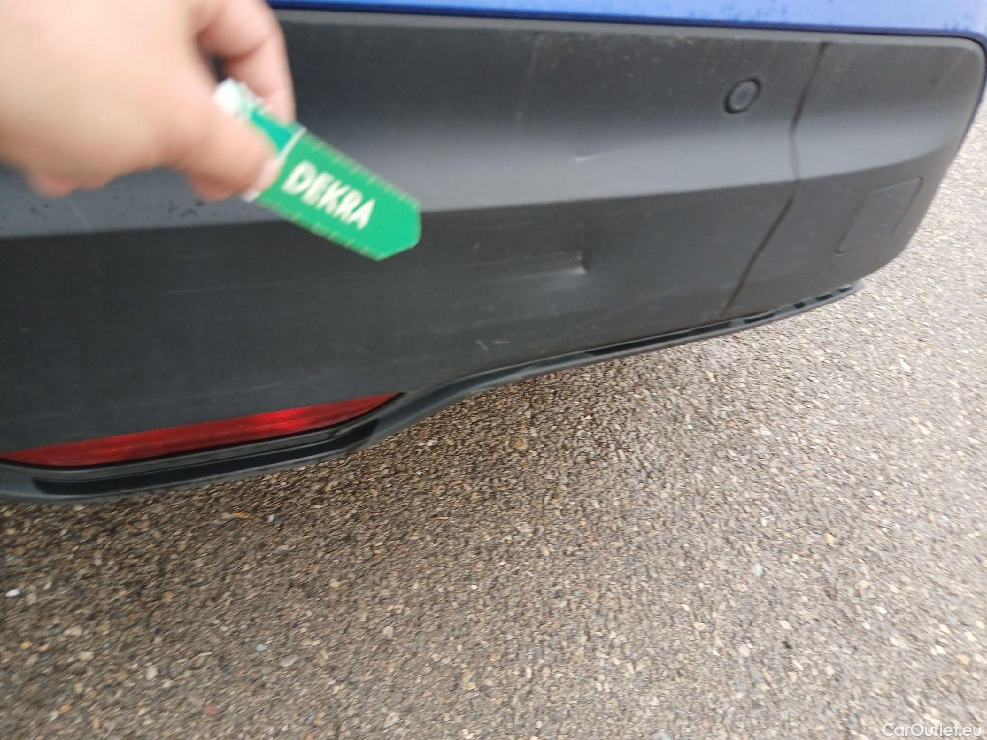  Toyota  C-HR TOYOTA  / 2019 / 5P / todoterreno 1.8 125H Advance #16