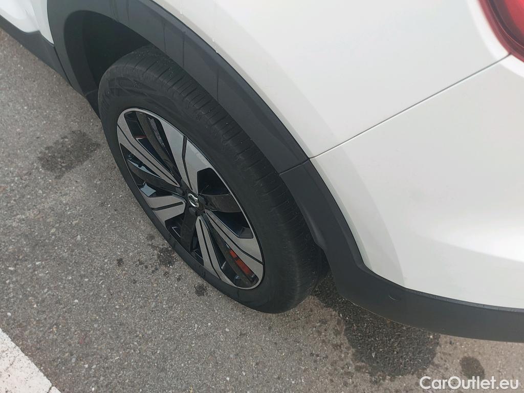  Volvo  XC 40 VOLVO XC40 / 2021 / 5P / todoterreno Recharge Eléctrico Ultimate Auto #7