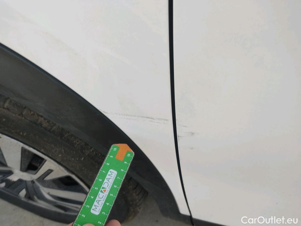  Peugeot  2008 PEUGEOT  / 2019 / 5P / todoterreno Active BlueHDI 81kW (110CV) #20