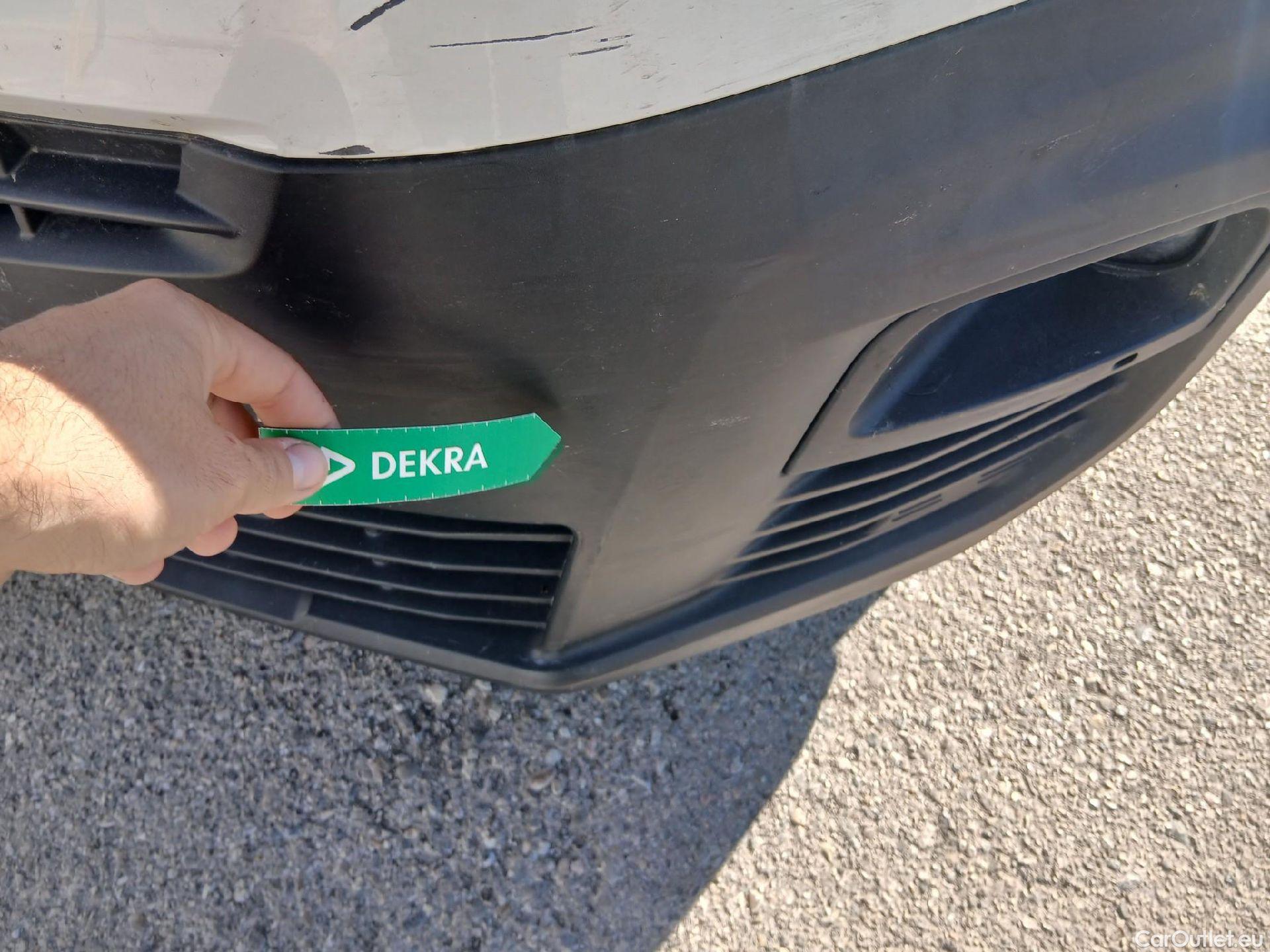  Citroen  Berlingo CITROEN  / 2018 / 5P / combi Talla M BlueHDi 100 S&S LIVE PACK (IND) #3