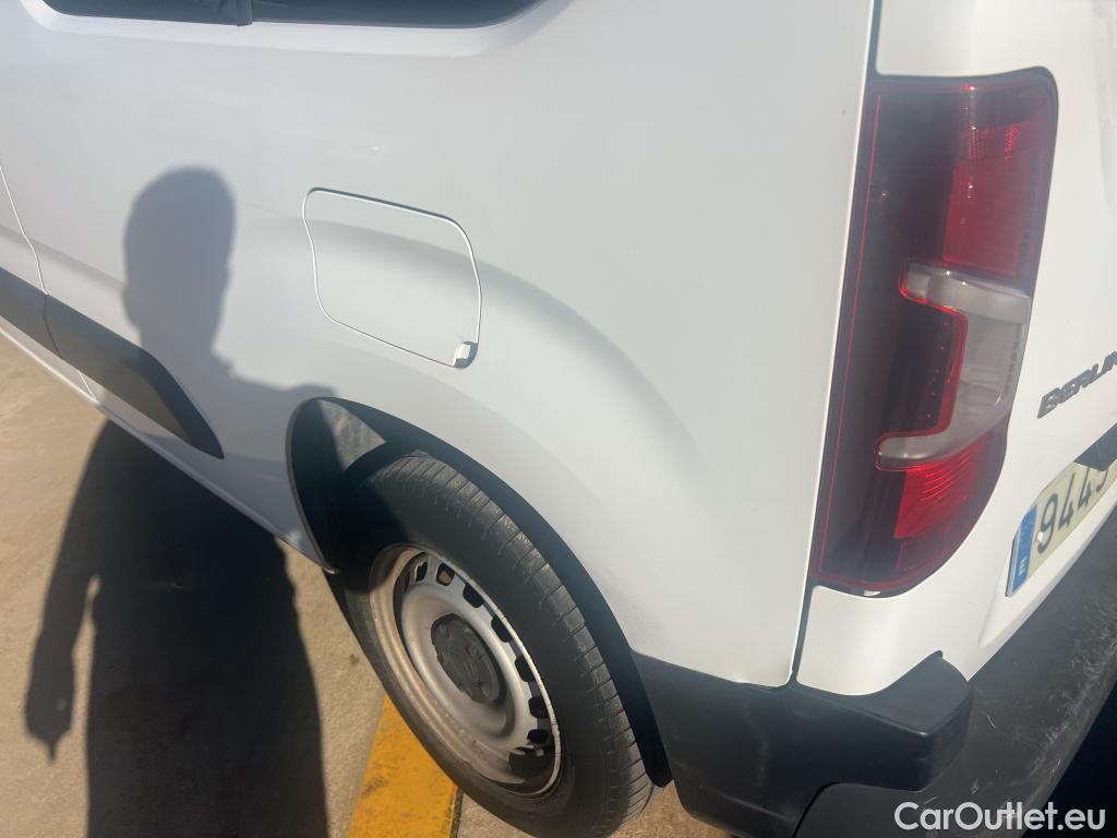  Citroen  Berlingo CITROEN  / 2018 / 4P / combi Talla M BlueHDi 100 LIVE (AC) #9