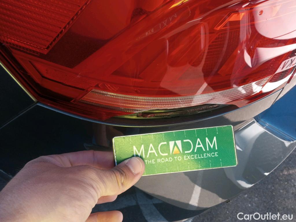  Volkswagen  T-ROC VOLKSWAGEN  / 2017 / 5P / todoterreno Advance 1.0 TSI 81kW (110CV) #2