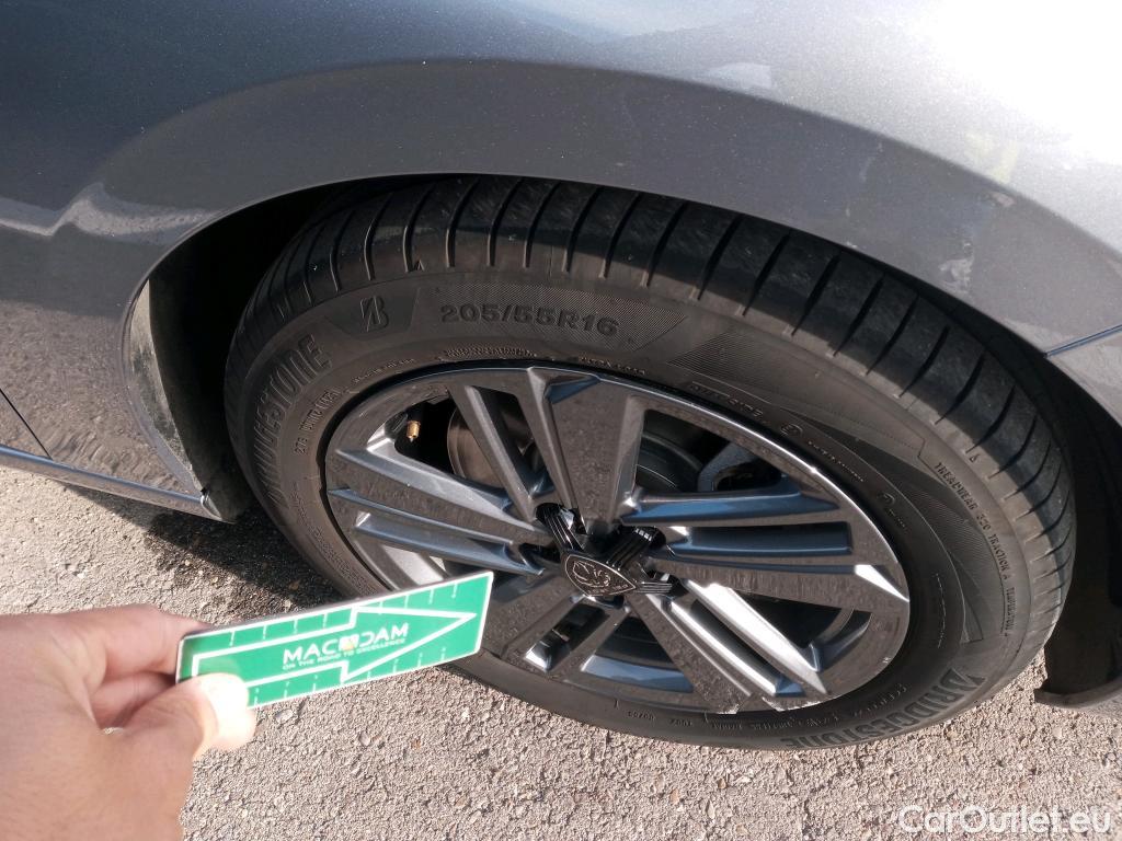  Peugeot  308 PEUGEOT  / 2021 / 5P / familiar SWActive Pack BlueHDi 130 S&S MAN #6