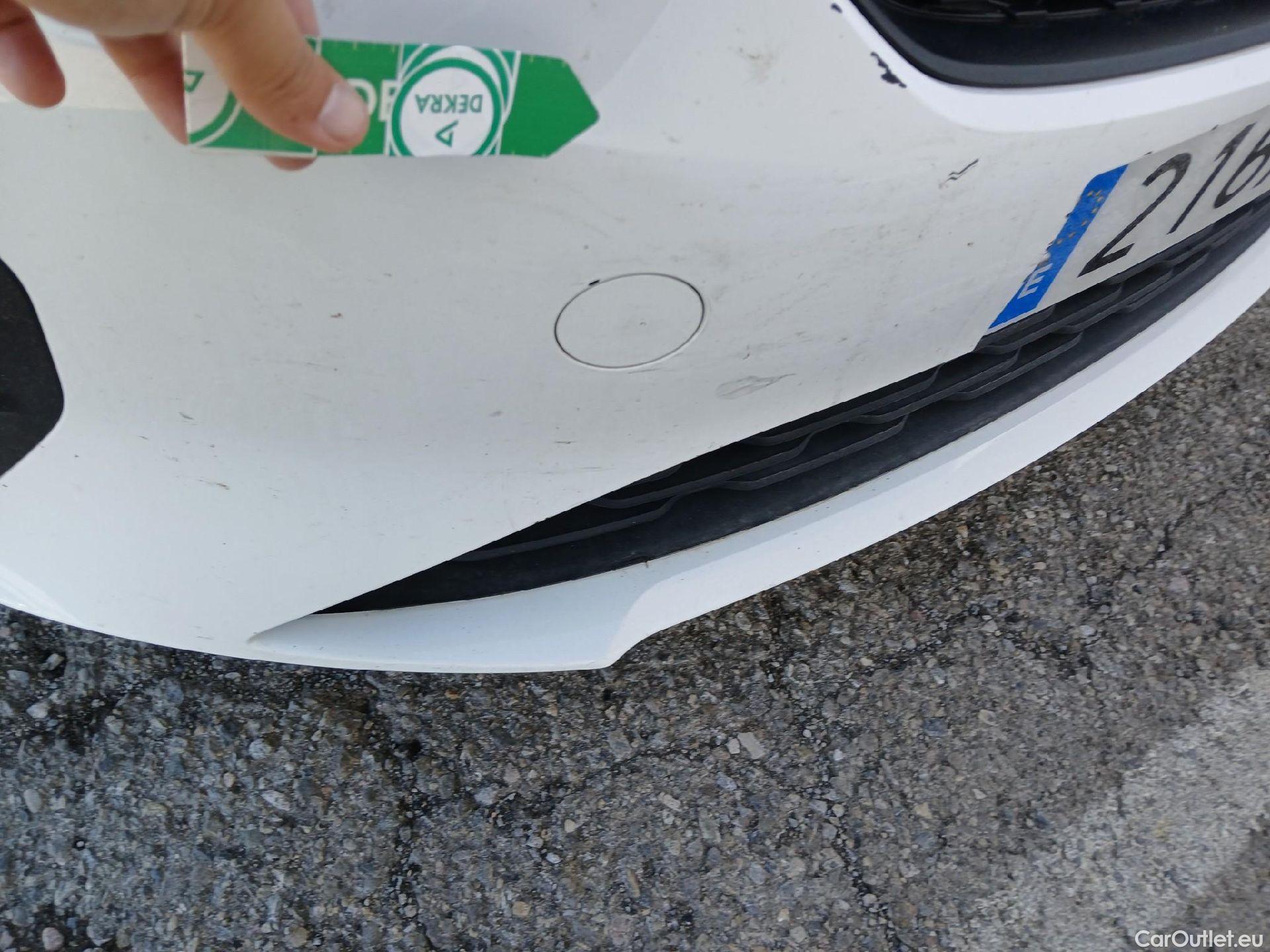  Opel  Corsa OPEL  / 2019 / 5P / berlina con portón 1.5D DT 74kW (100CV) Edition #8